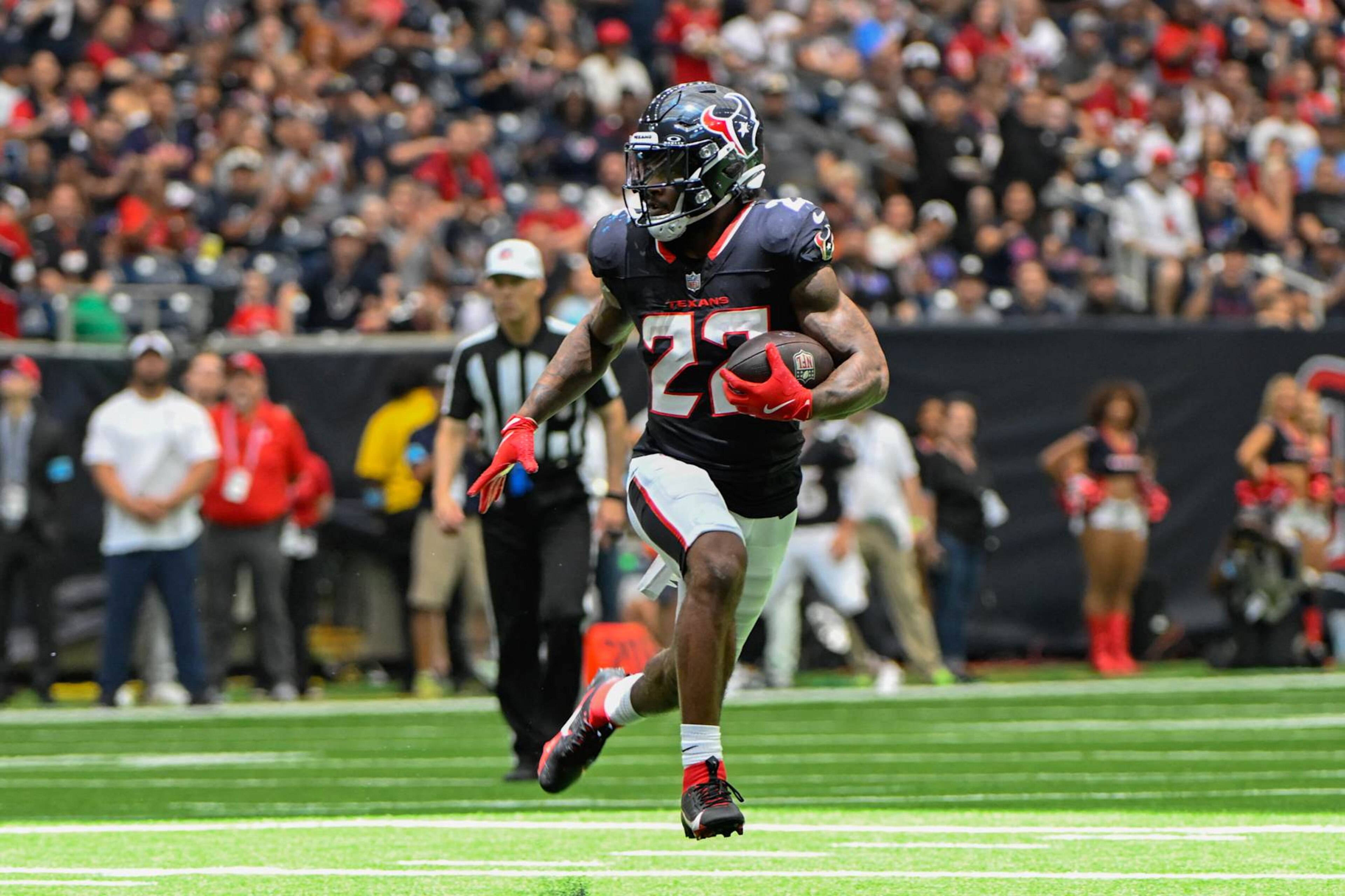 Texans RB Cam Akers