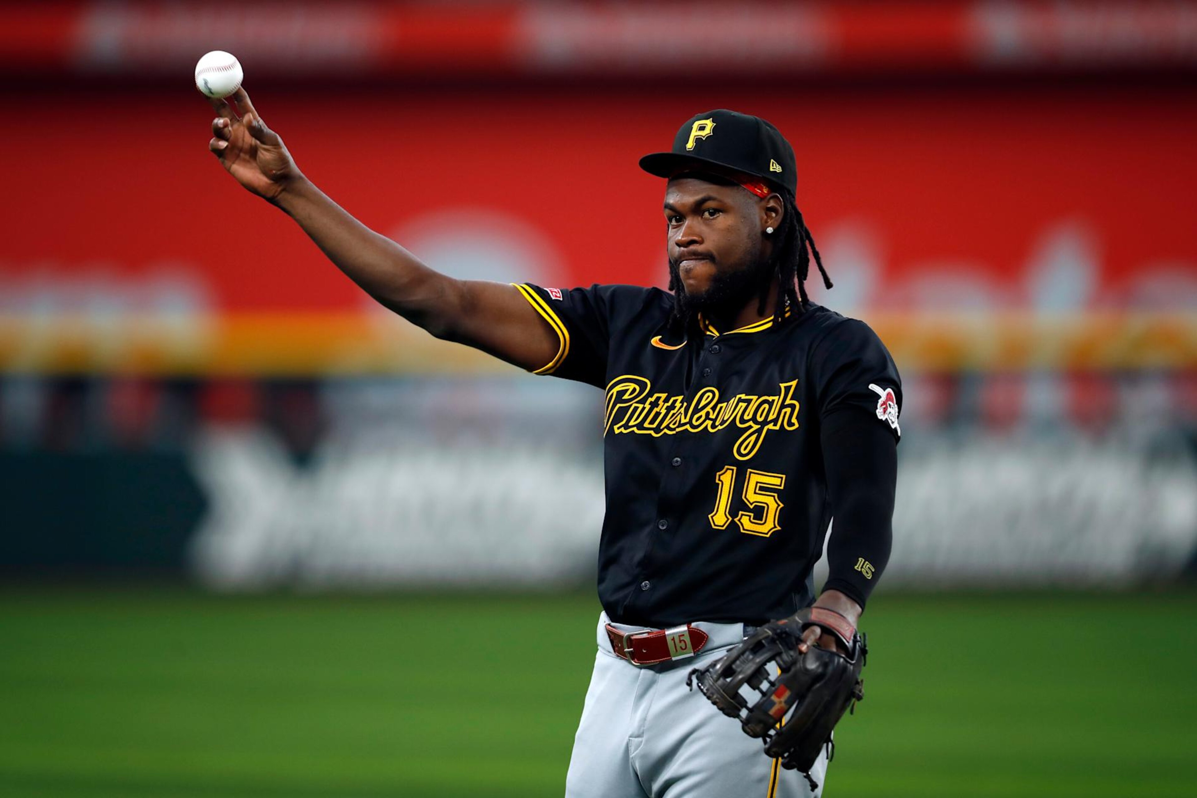 ARLINGTON, TX - AUGUST 21: Oneil Cruz #15 of the Pittsburgh Pirates warms up during batting practice prior to the game between the Pittsburgh Pirates and the Texas Rangers at Globe Life Field on Wednesday, August 21, 2024 in Arlington, Texas. (Photo by Ray Bahner/MLB Photos via Getty Images) ARLINGTON, TX - AUGUST 21: Oneil Cruz #15 of the Pittsburgh Pirates warms up during batting practice prior to the game between the Pittsburgh Pirates and the Texas Rangers at Globe Life Field on Wednesday, August 21, 2024 in Arlington, Texas. (Photo by Ray Bahner/MLB Photos via Getty Images)