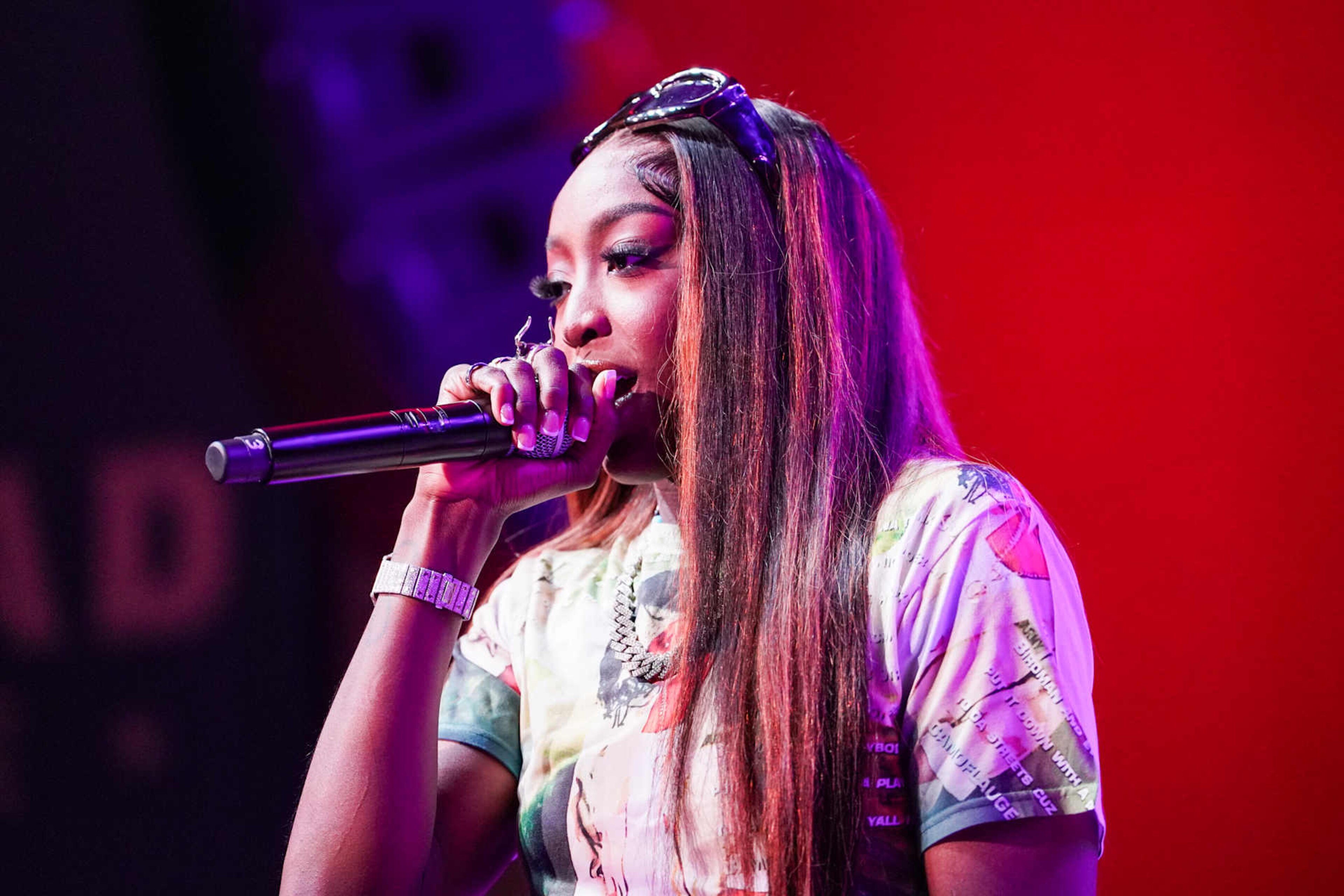 ATLANTA, GEORGIA - AUGUST 22: Flau'jae Johnson performs onstage during Nightcap Summer Sessions at Buckhead Theatre on August 22, 2024 in Atlanta, Georgia. (Photo by Julia Beverly/Getty Images)