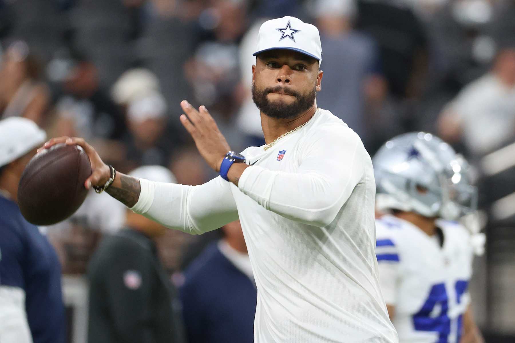 LAS VEGAS, NEVADA - AUGUST 17: Dak Prescott #4 of the Dallas Cowboys throws warm-up drills prior to a preseason game against the Las Vegas Raiders at Allegiant Stadium on August 17, 2024 in Las Vegas, Nevada. (Photo by Ian Maule/Getty Images)