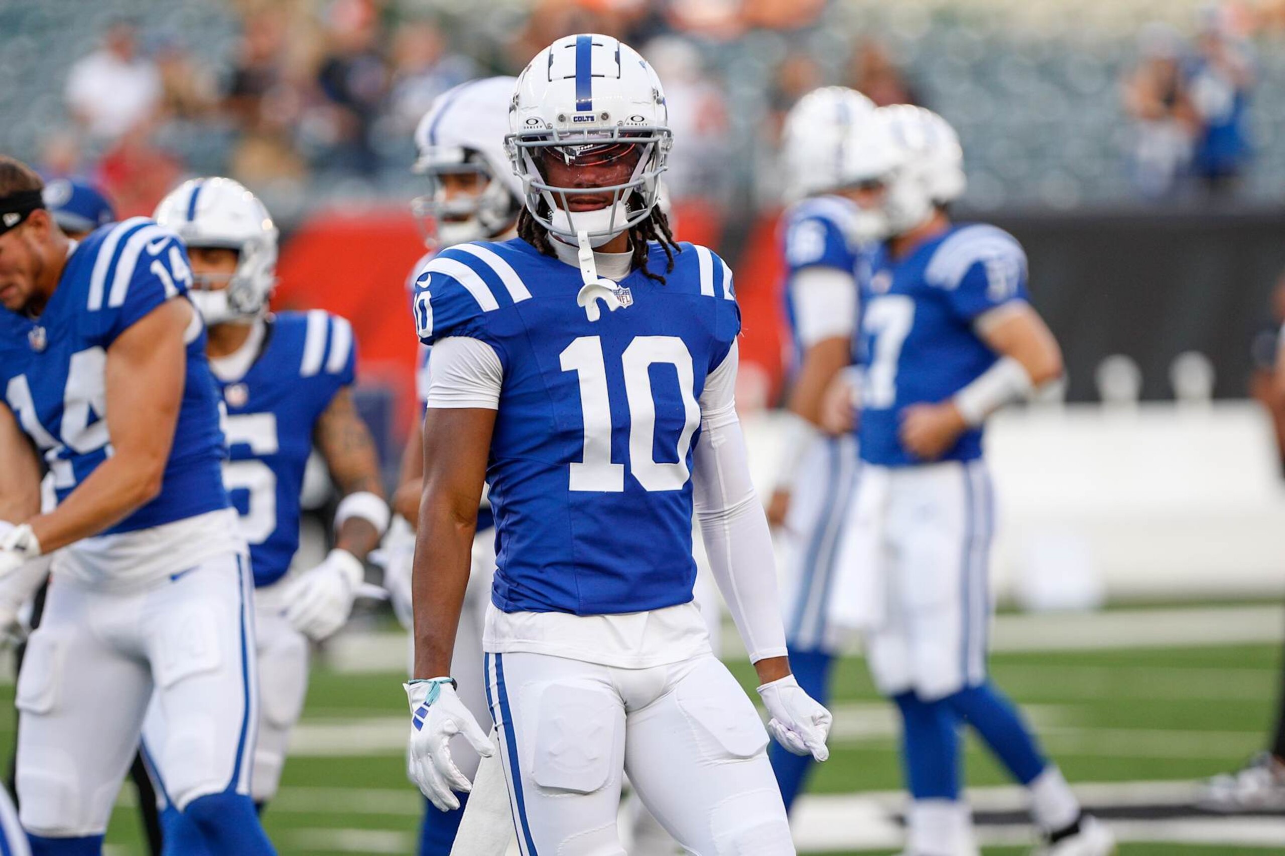 CINCINNATI, OH - AUGUST 22: Indianapolis Colts wide receiver Adonai Mitchell (10) warms up before the game against the Indianapolis Colts and the Cincinnati Bengals on August 22, 2024, at Paycor Stadium in Cincinnati, OH. (Photo by Ian Johnson/Icon Sportswire via Getty Images)