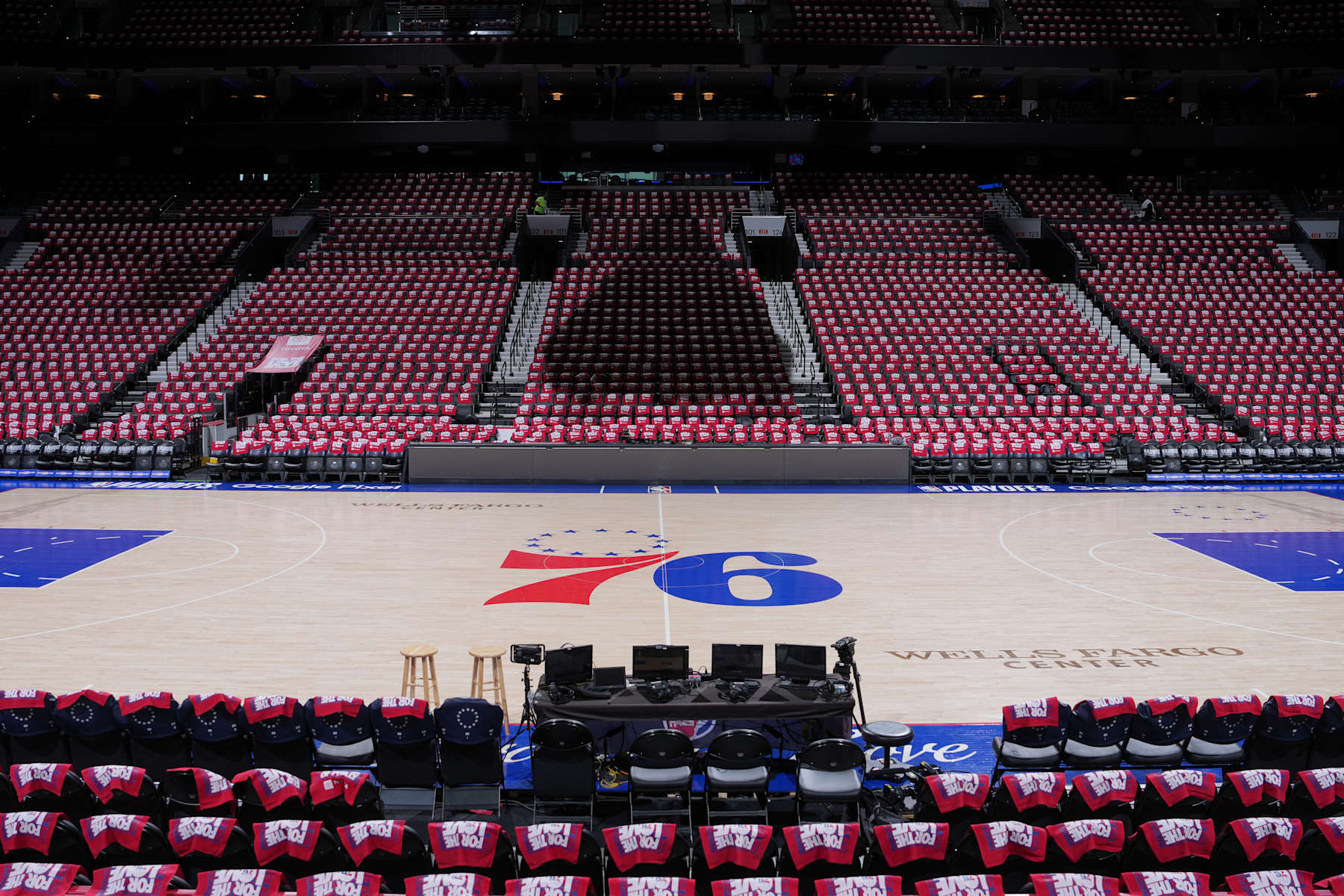 PHILADELPHIA, PA - APRIL 28: An overall view of the arena before the game between the New York Knicks adn the Philadelphia 76ers during Round 1 Game 4 of the 2024 NBA Playoffs on April 28, 2024 at the Wells Fargo Center in Philadelphia, Pennsylvania NOTE TO USER: User expressly acknowledges and agrees that, by downloading and/or using this Photograph, user is consenting to the terms and conditions of the Getty Images License Agreement. Mandatory Copyright Notice: Copyright 2024 NBAE (Photo by Jesse D. Garrabrant/NBAE via Getty Images)