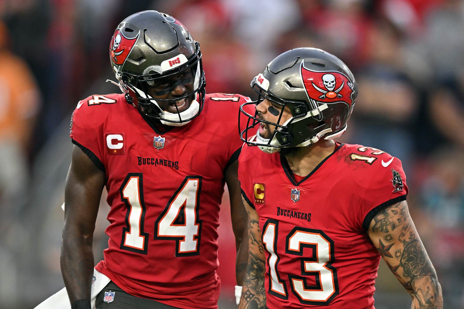 Buccaneers WRs Chris Godwin (left) and Mike Evans (right)