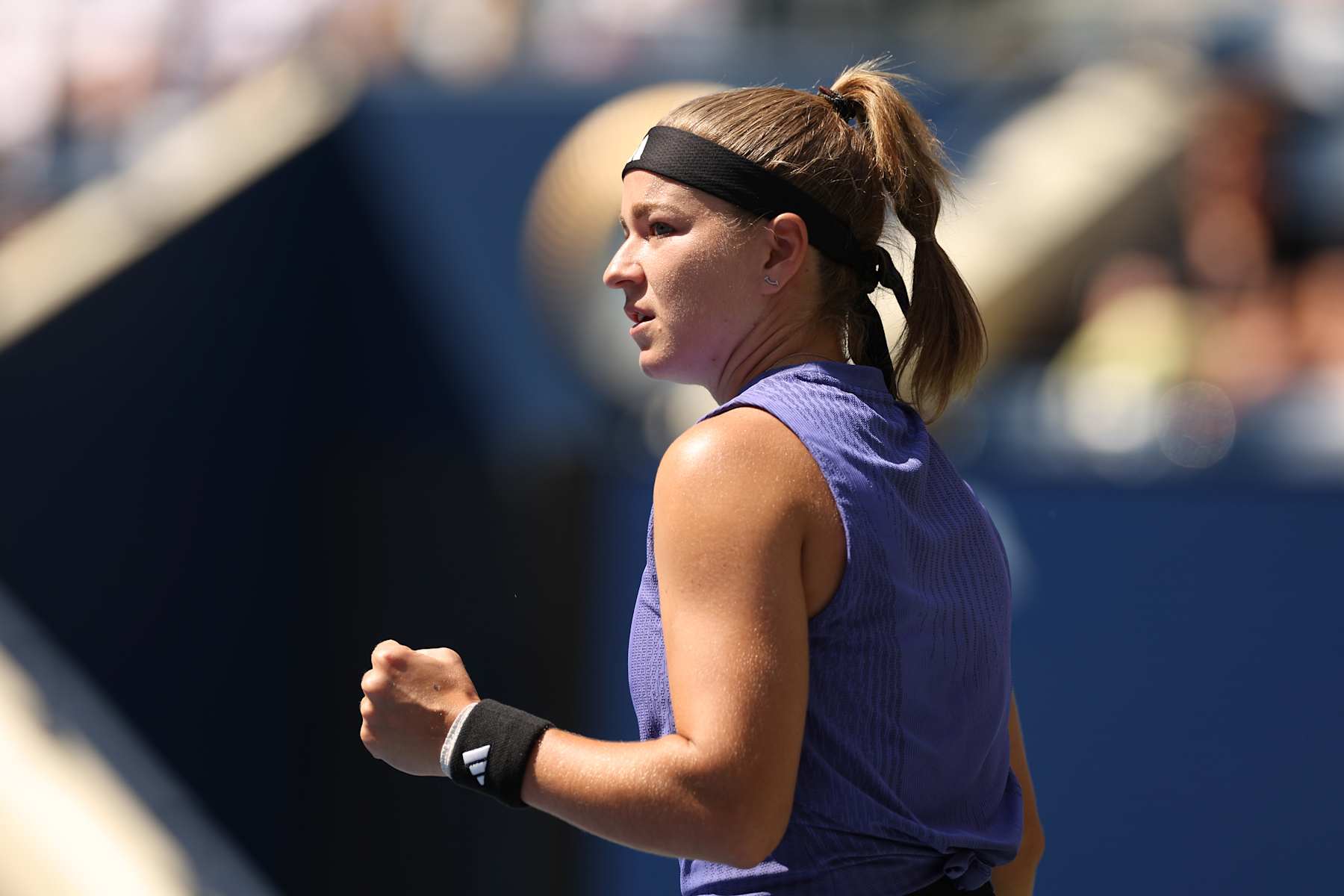 NEW YORK, NEW YORK - SEPTEMBER 04: Karolina Muchova of the Czech Republic reacts against Beatriz Haddad Maia of Brazil during their Women's Singles Quarterfinal match on Day Ten of the 2024 US Open at USTA Billie Jean King National Tennis Center on September 04, 2024 in the Flushing neighborhood of the Queens borough of New York City. (Photo by Sarah Stier/Getty Images)