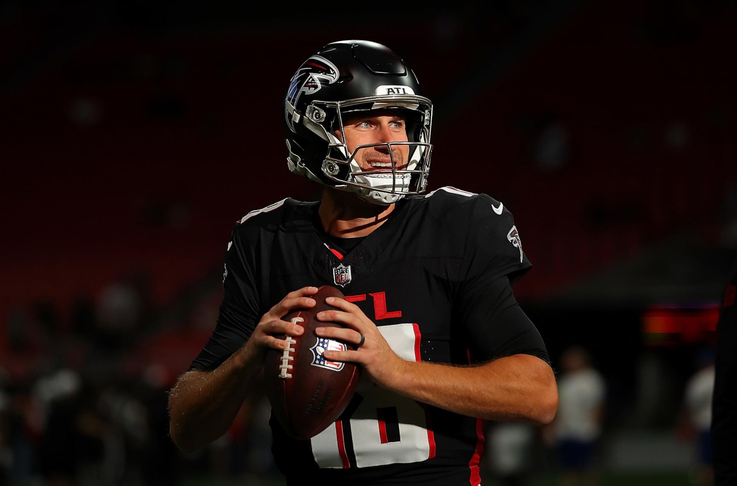 ATLANTA, GEORGIA - AUGUST 23:  Kirk Cousins #18 of the Atlanta Falcons warms up prior to facing the Jacksonville Jaguars at Mercedes-Benz Stadium on August 23, 2024 in Atlanta, Georgia. (Photo by Kevin C. Cox/Getty Images)