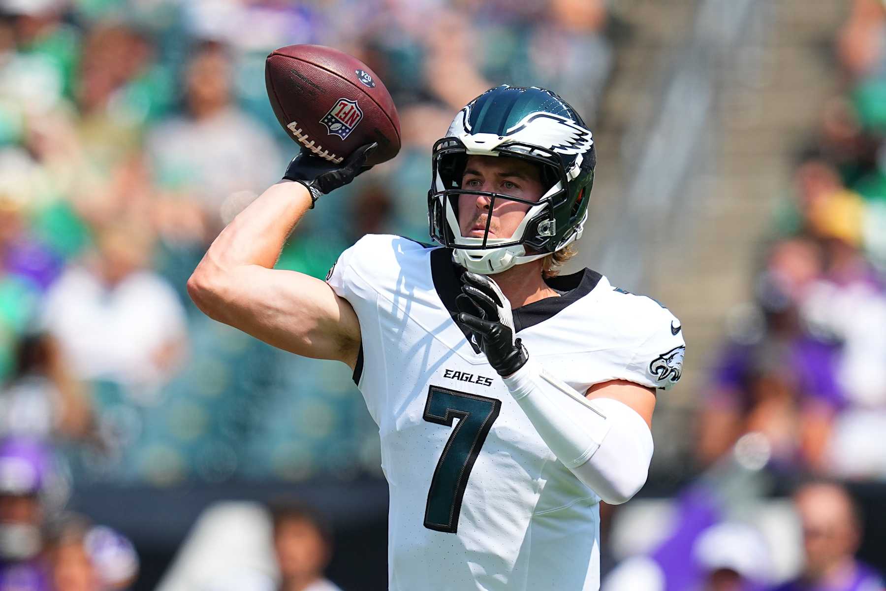 PHILADELPHIA, PENNSYLVANIA - AUGUST 24: Kenny Pickett #7 of the Philadelphia Eagles passes the ball against the Minnesota Vikings in the first half of the preseason game at Lincoln Financial Field on August 24, 2024 in Philadelphia, Pennsylvania. (Photo by Mitchell Leff/Getty Images)