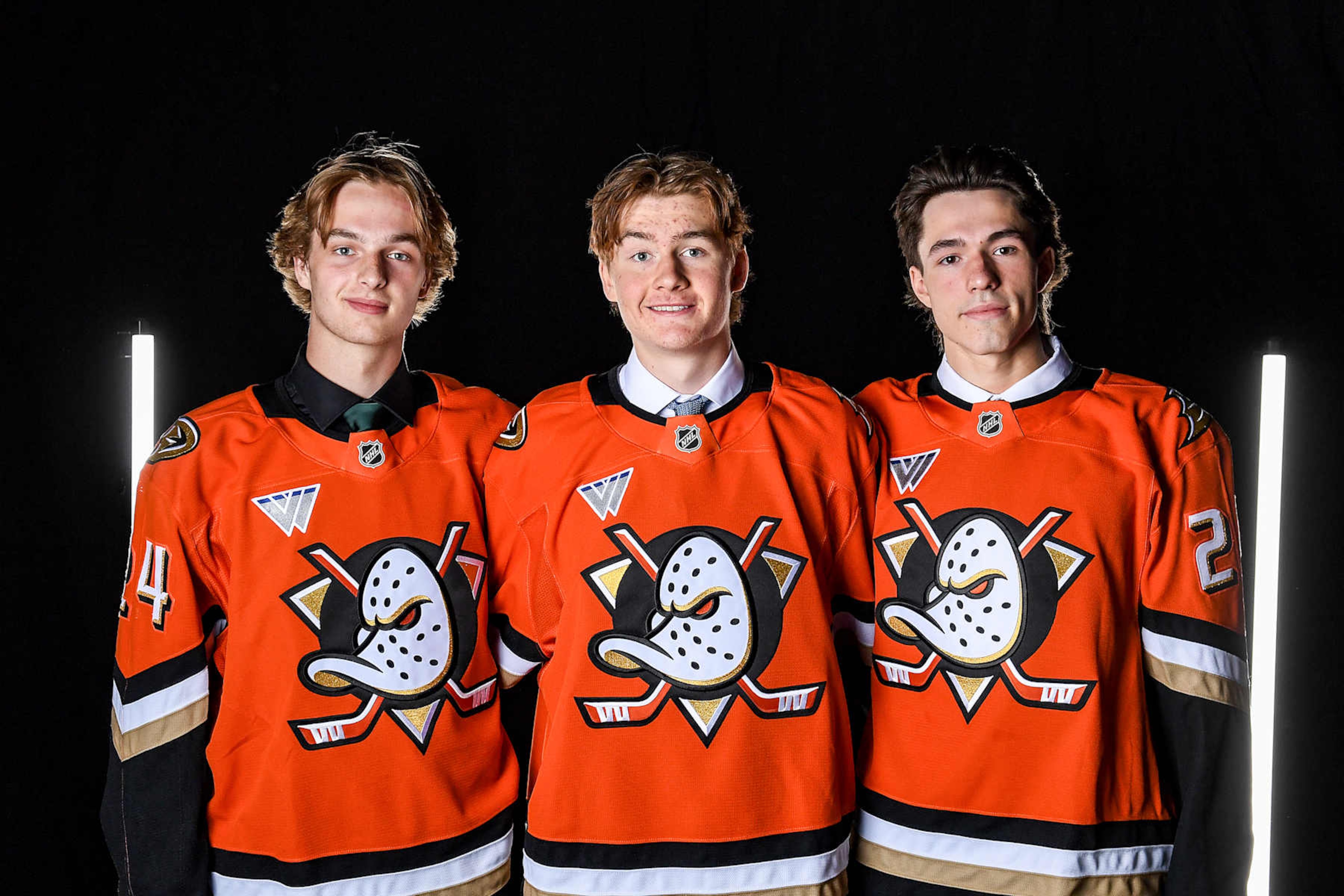 LAS VEGAS, NEVADA - JUNE 29: Tarin Smith, Ethan Procyszyn and Maxim Massé pose for a portrait after being drafted by the Anaheim Ducks in the 2024 Upper Deck NHL Draft at Sphere on June 29, 2024 in Las Vegas, Nevada. (Photo by Candice Ward/Getty Images) LAS VEGAS, NEVADA - JUNE 29: Tarin Smith, Ethan Procyszyn and Maxim Massé pose for a portrait after being drafted by the Anaheim Ducks in the 2024 Upper Deck NHL Draft at Sphere on June 29, 2024 in Las Vegas, Nevada. (Photo by Candice Ward/Getty Images)