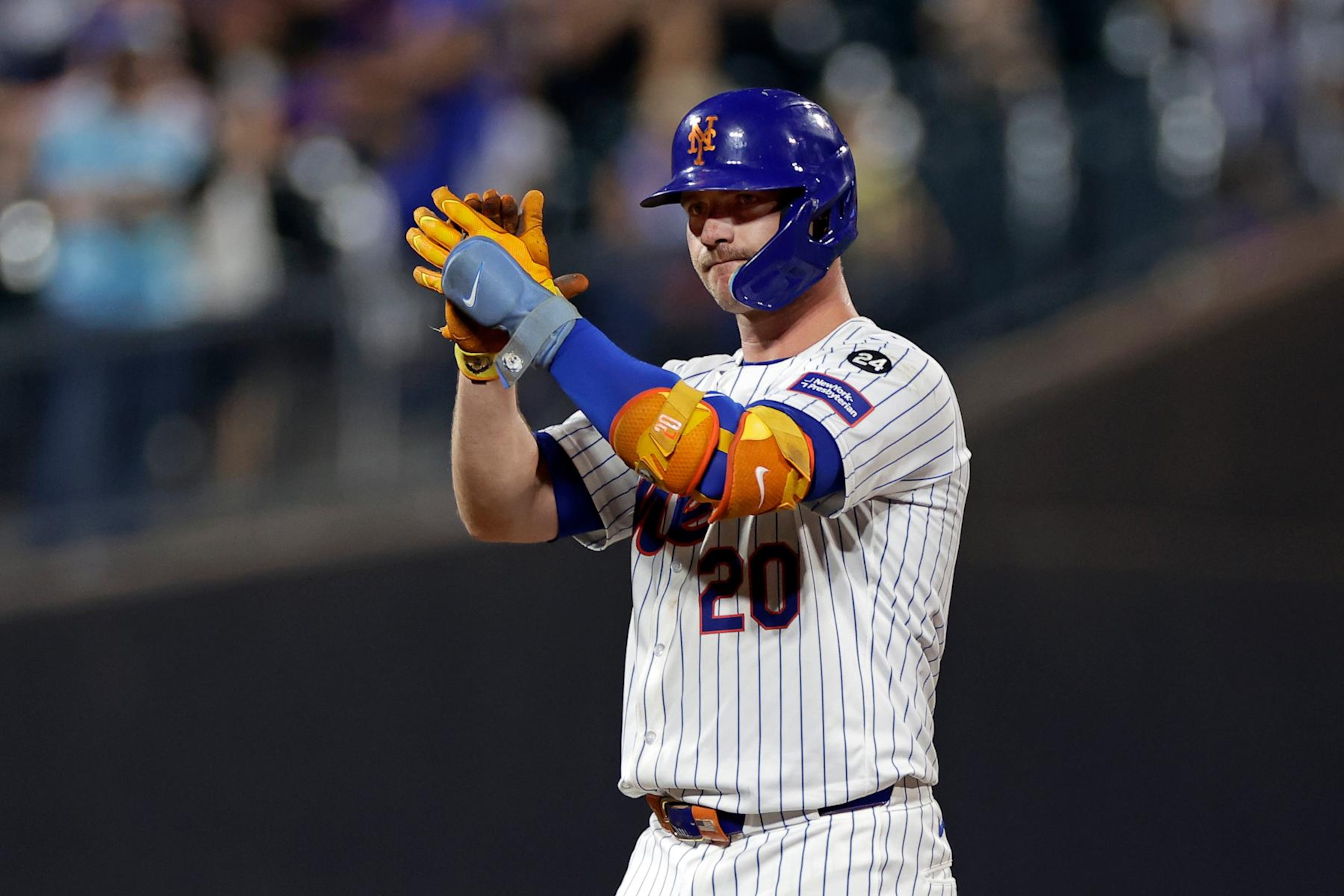 NEW YORK, NY - AUGUST 14: Pete Alonso #20 of the New York Mets reacts after hitting a two-run scoring double during the seventh inning against the Oakland Athletics at Citi Field on August 14, 2024 in New York City. The Mets won 9-1. (Photo by Adam Hunger/Getty Images) NEW YORK, NY - AUGUST 14: Pete Alonso #20 of the New York Mets reacts after hitting a two-run scoring double during the seventh inning against the Oakland Athletics at Citi Field on August 14, 2024 in New York City. The Mets won 9-1. (Photo by Adam Hunger/Getty Images)