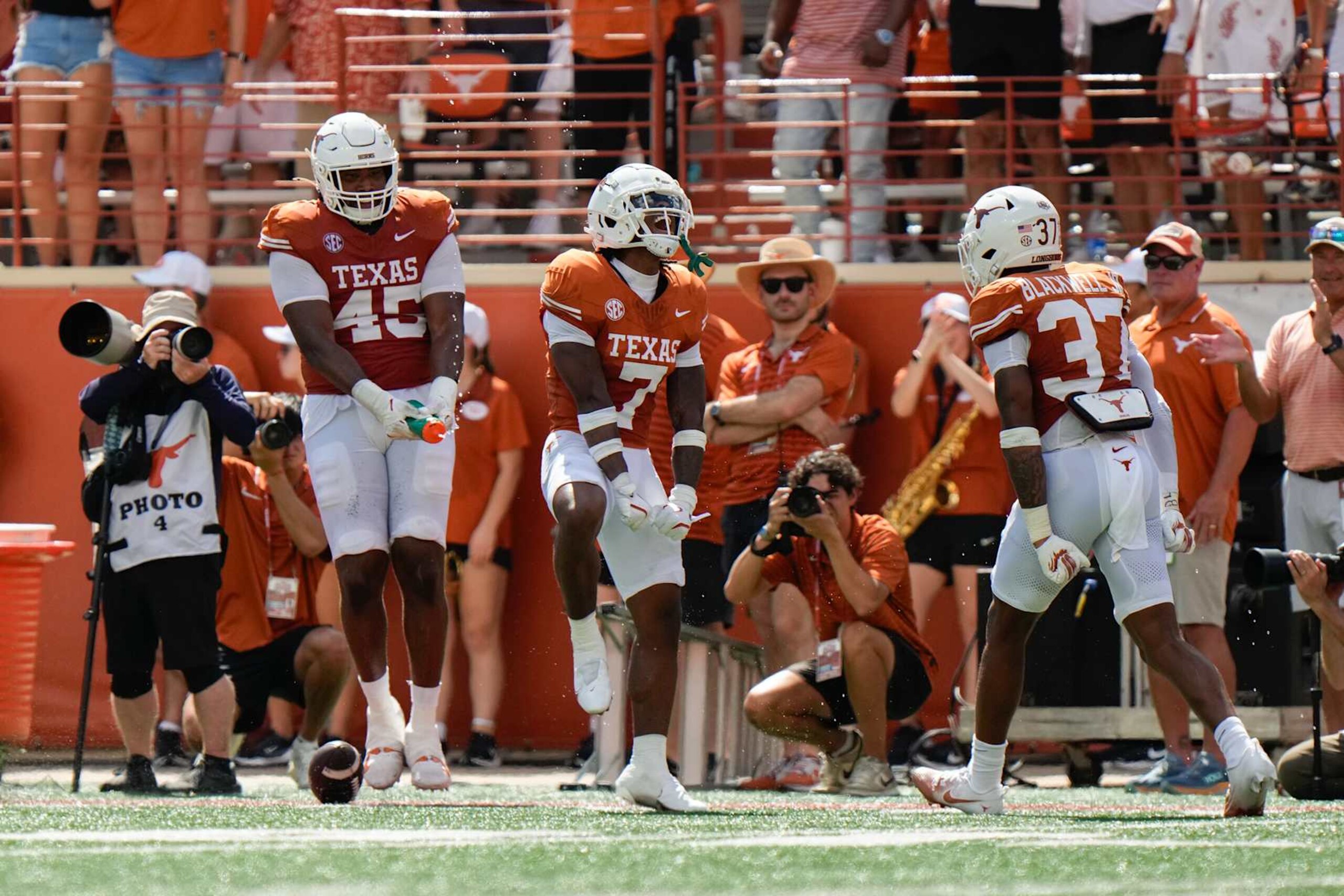 AUSTIN, TEXAS - AUGUST 31: Jahdae Barron #7 of the Texas Longhorns celebrates during a game against the Colorado State Rams at Darrell K Royal-Texas Memorial Stadium on August 31, 2024 in Austin, Texas. (Photo by The University of Texas Athletics/University Images via Getty Images)