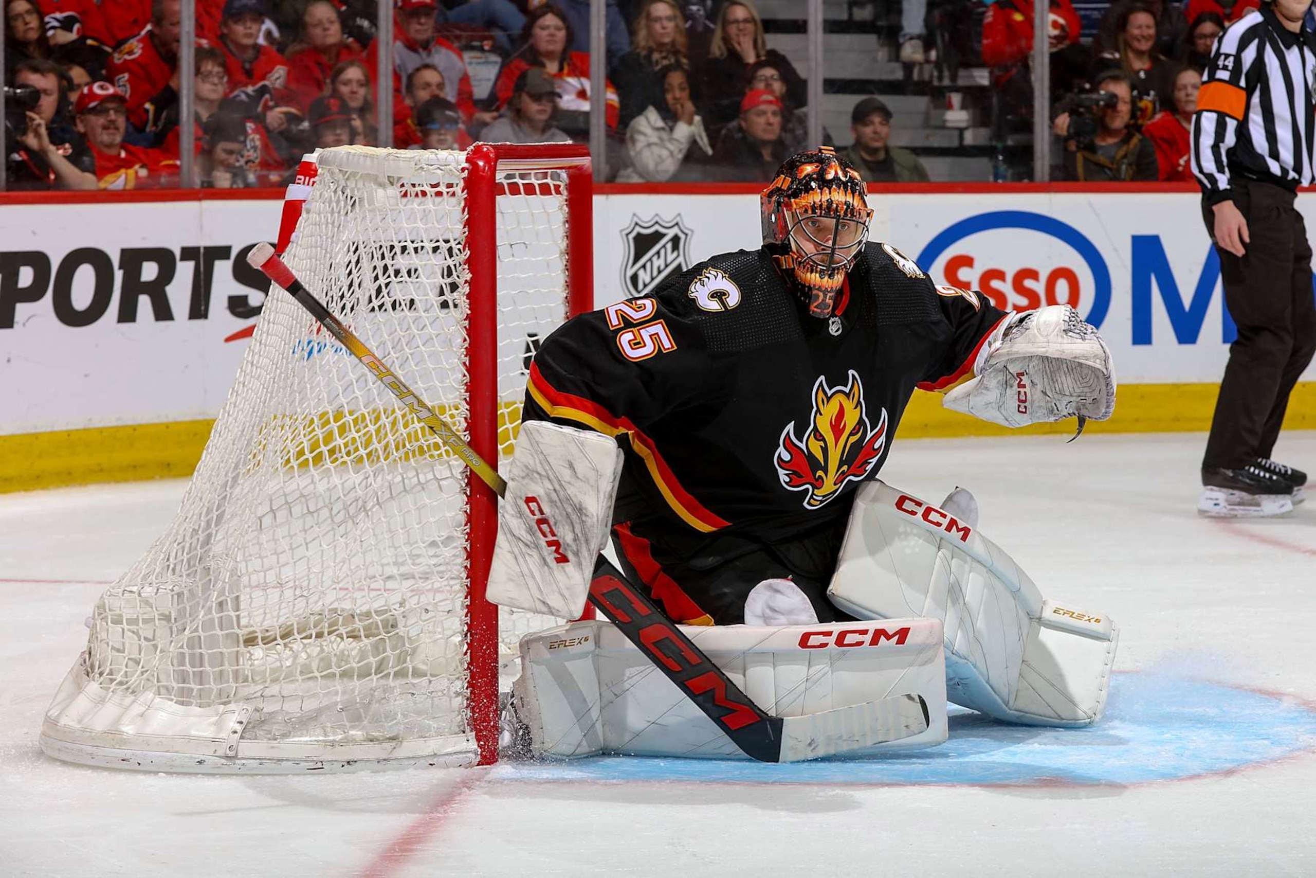 CALGARY, AB - APRIL 2: Jacob Markstrom #25 of the Calgary Flames in net against the Anaheim Ducks at Scotiabank Saddledome on April 2, 2024 in Calgary, Alberta, Canada. (Photo by Gerry Thomas/NHLI via Getty Images)