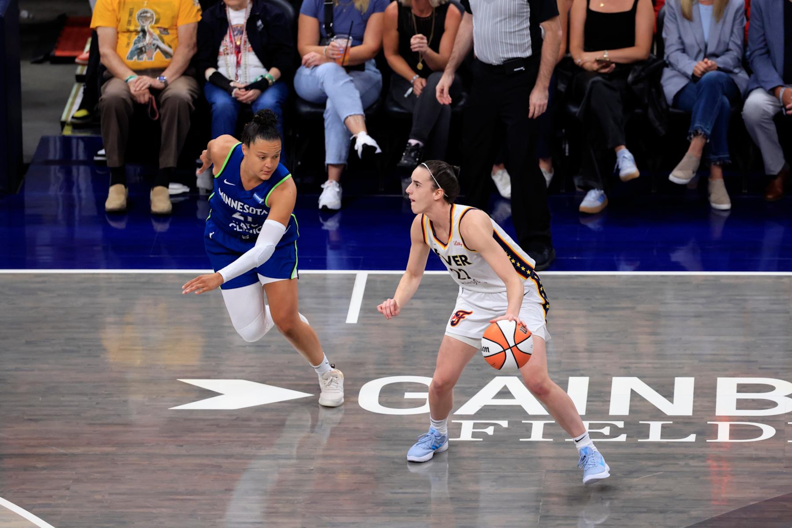 INDIANAPOLIS, IN - SEPTEMBER 6: Caitlin Clark #22 of the Indiana Fever dribbles the ball during the game against the Minnesota Lynx on September 6, 2024 at Gainbridge Fieldhouse in Indianapolis, Indiana. NOTE TO USER: User expressly acknowledges and agrees that, by downloading and or using this Photograph, user is consenting to the terms and conditions of the Getty Images License Agreement. Mandatory Copyright Notice: Copyright 2024 NBAE (Photo by Justin Casterline/NBAE via Getty Images)