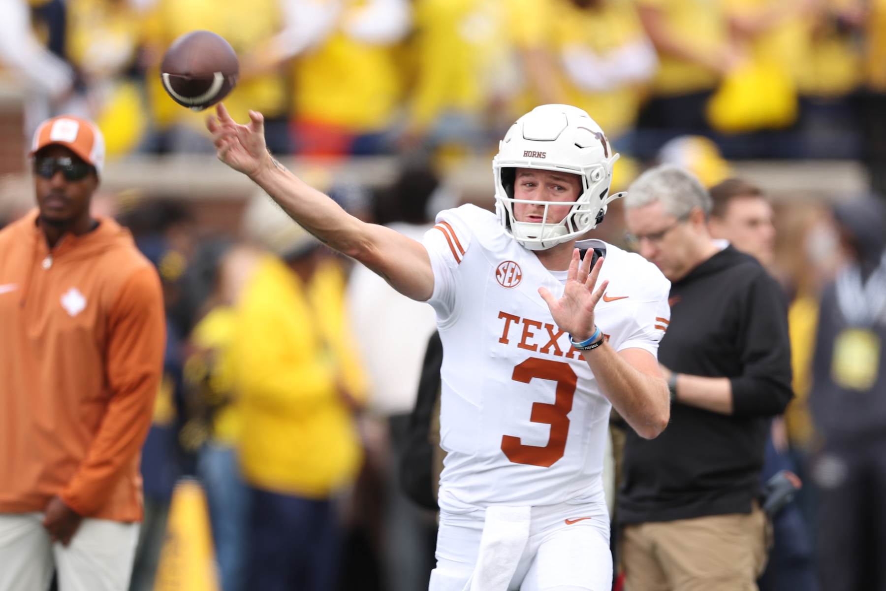ANN ARBOR, MICHIGAN - SEPTEMBER 07: Quinn Ewers #3 of the Texas Longhorns warms up prior to a game against the Michigan Wolverines at Michigan Stadium on September 07, 2024 in Ann Arbor, Michigan. (Photo by Gregory Shamus/Getty Images)