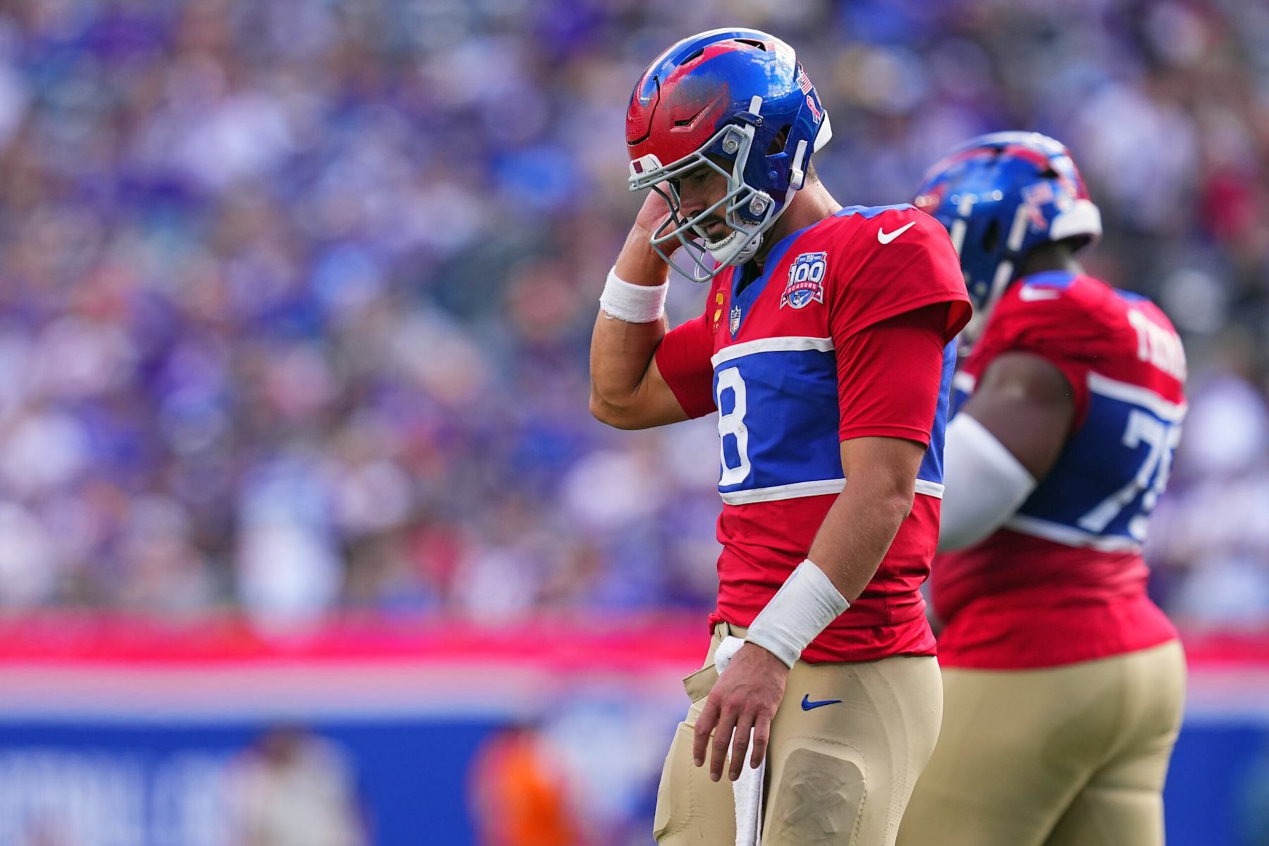 EAST RUTHERFORD, NEW JERSEY - SEPTEMBER 08: Daniel Jones #8 of the New York Giants reacts after throwing an incomplete pass in the foruth quarter of the game against the Minnesota Vikings at MetLife Stadium on September 08, 2024 in East Rutherford, New Jersey. (Photo by Mitchell Leff/Getty Images) EAST RUTHERFORD, NEW JERSEY - SEPTEMBER 08: Daniel Jones #8 of the New York Giants reacts after throwing an incomplete pass in the foruth quarter of the game against the Minnesota Vikings at MetLife Stadium on September 08, 2024 in East Rutherford, New Jersey. (Photo by Mitchell Leff/Getty Images)