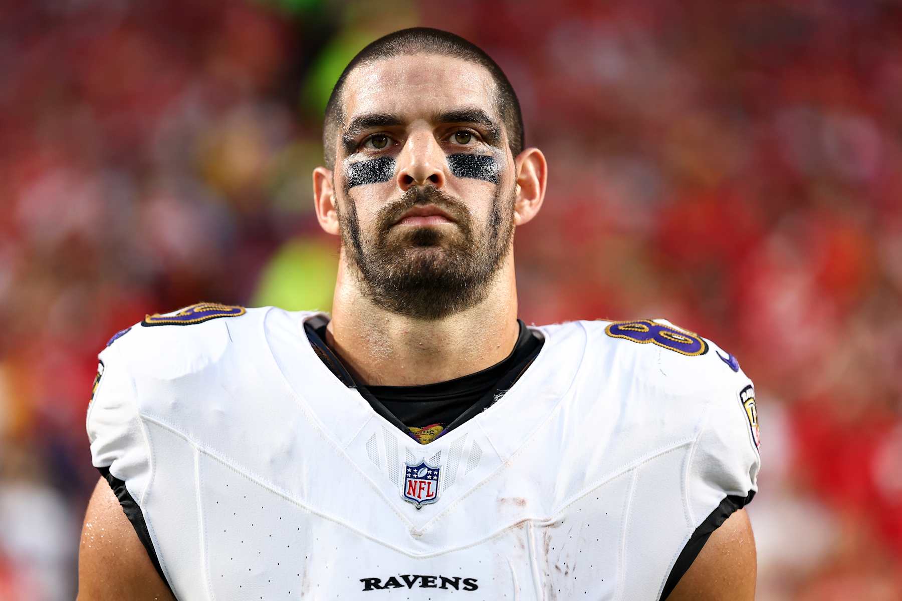 KANSAS CITY, MO - SEPTEMBER 5: Mark Andrews #89 of the Baltimore Ravens stands in the end zone during the national anthem prior to an NFL football game against the Kansas City Chiefs at GEHA Field at Arrowhead Stadium on September 5, 2024 in Kansas City, Missouri. (Photo by Kevin Sabitus/Getty Images)