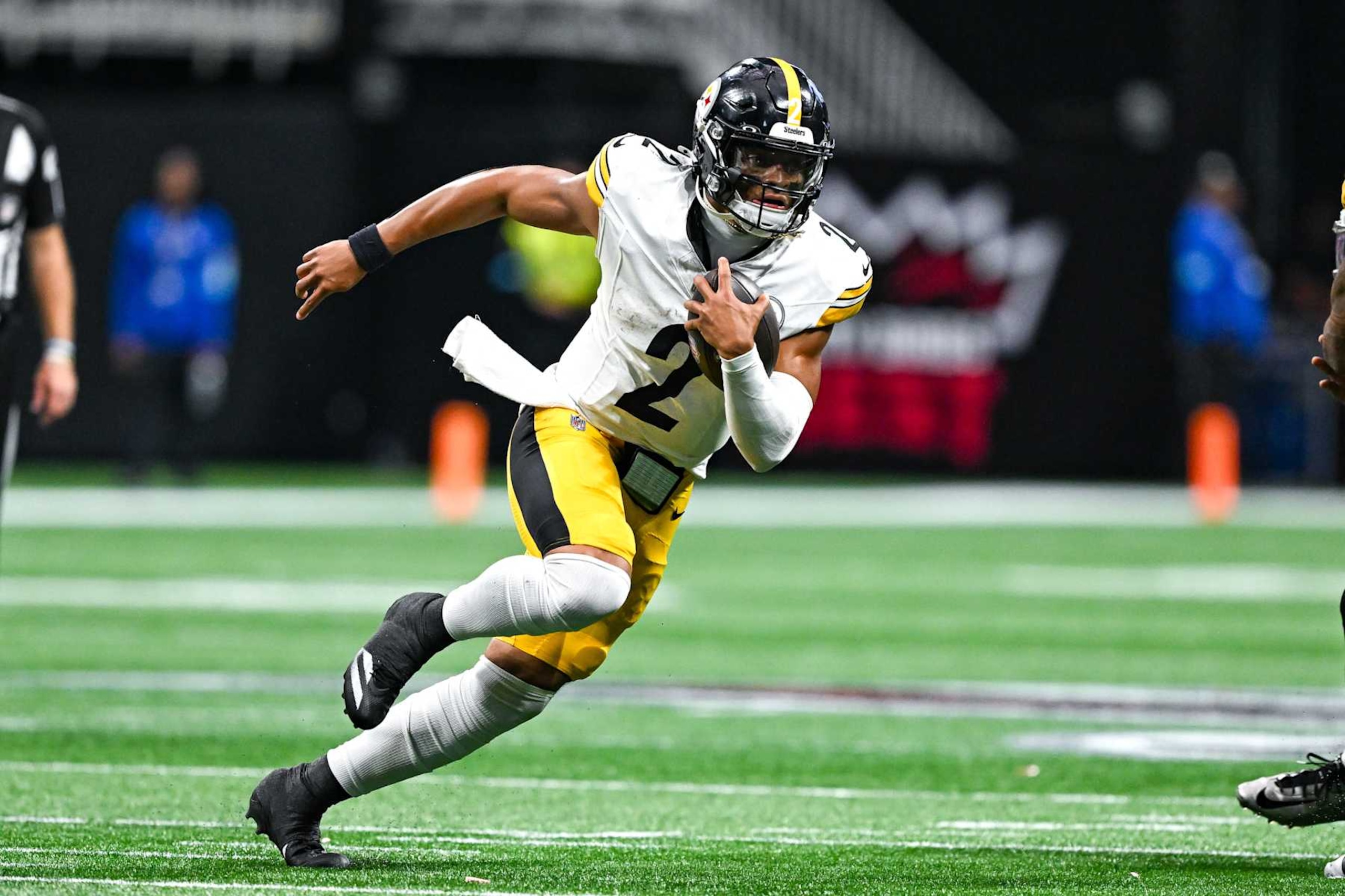 Steelers QB Justin Fields