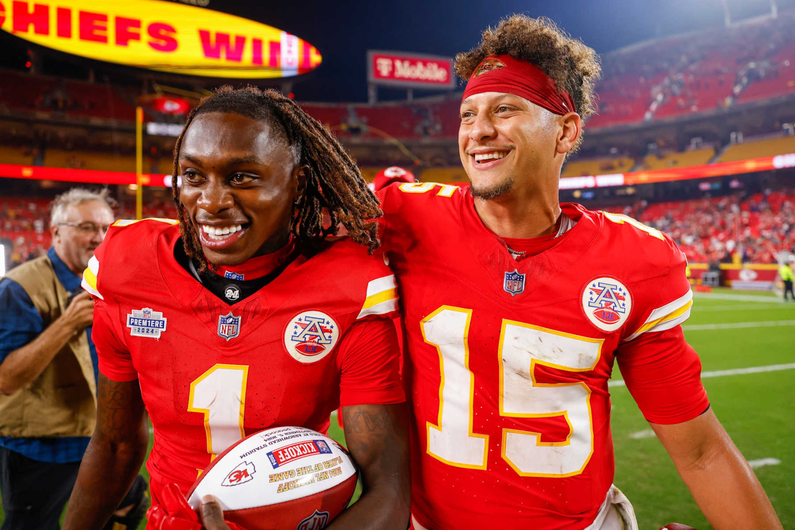 Chiefs WR Xavier Worthy (left) and QB Patrick Mahomes (right)