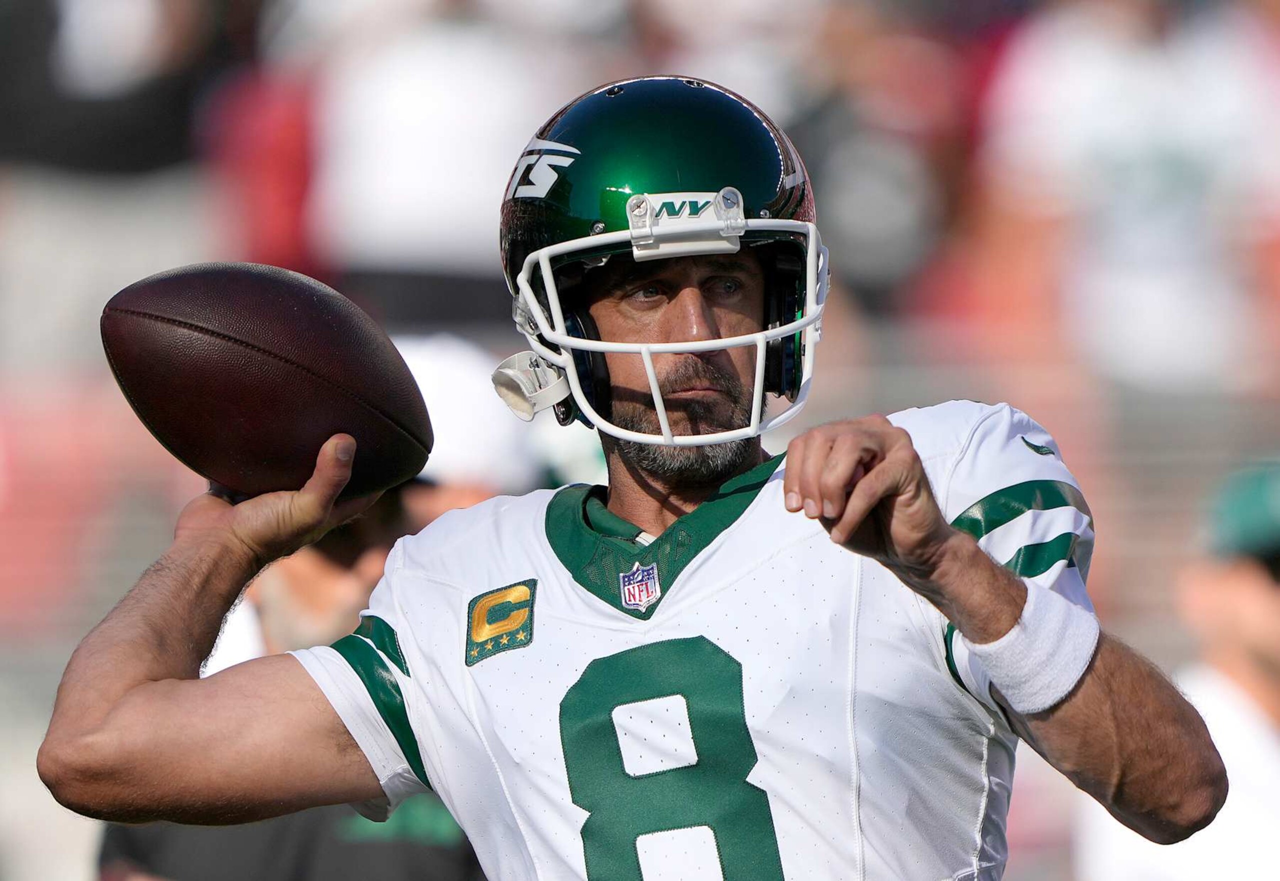 SANTA CLARA, CALIFORNIA - SEPTEMBER 09: Quarterback Aaron Rodgers #8 of the New York Jets warms up before taking on the San Francisco 49ers at Levi's Stadium on September 09, 2024 in Santa Clara, California. (Photo by Thearon W. Henderson/Getty Images)