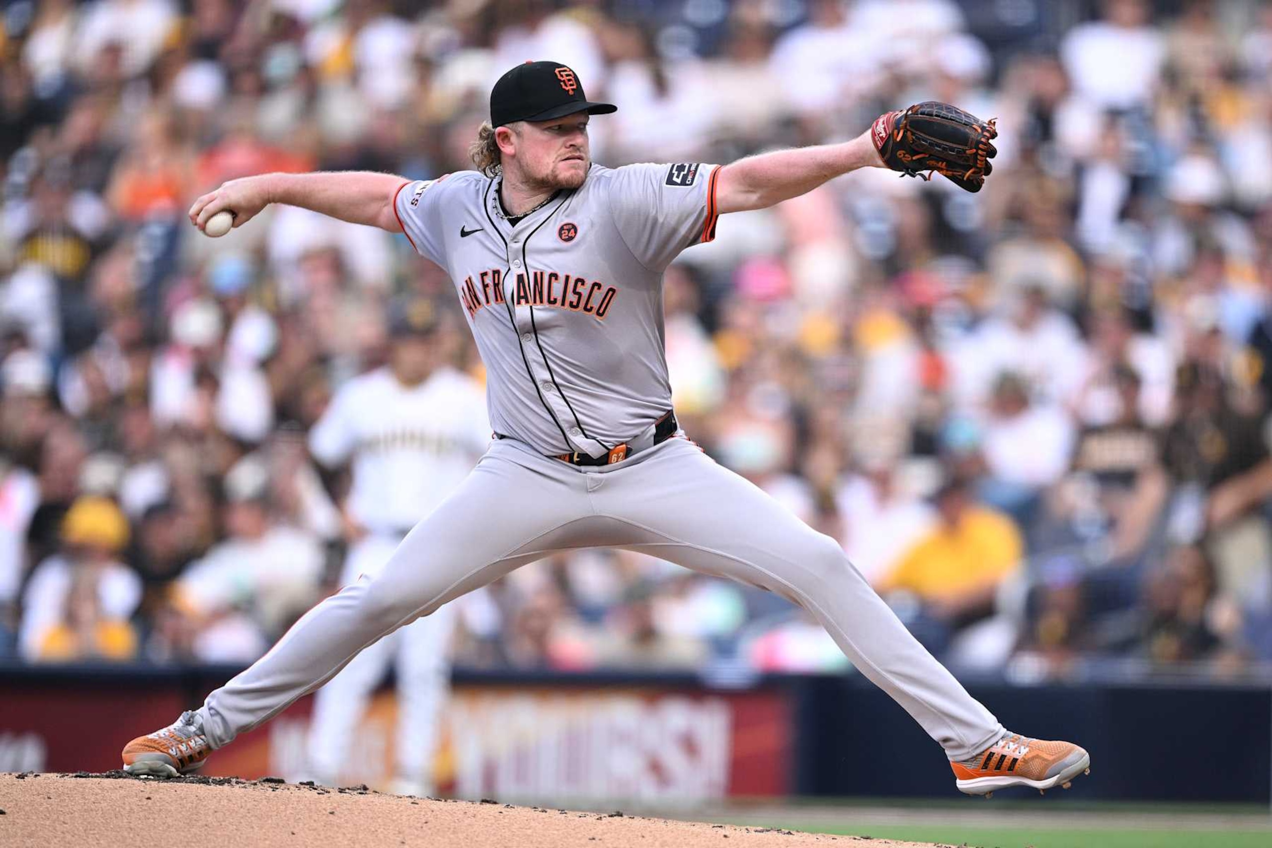 SAN DIEGO, CALIFORNIA - SEPTEMBER 07: Logan Webb #62 of the San Francisco Giants pitches against the San Diego Padres during the first inning at Petco Park on September 07, 2024 in San Diego, California. (Photo by Orlando Ramirez/Getty Images)