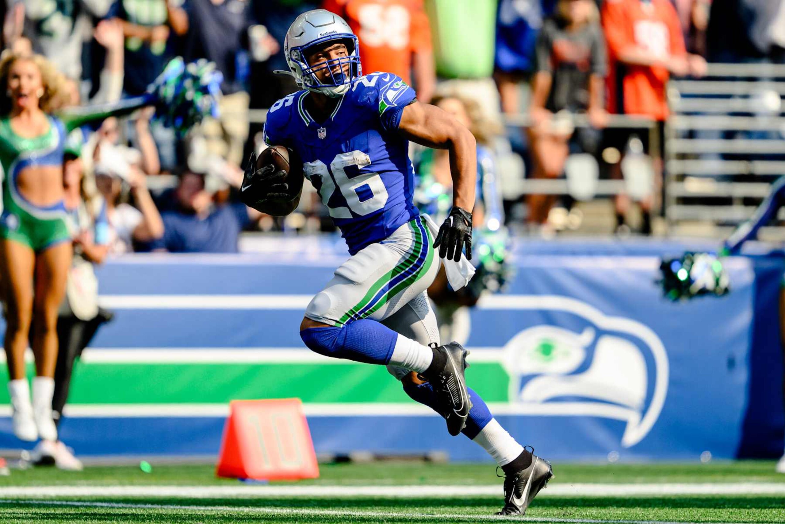 Seahawks RB Zach Charbonnet