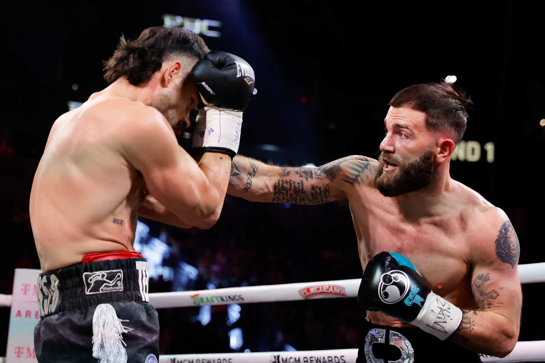 LAS VEGAS, NEVADA - SEPTEMBER 14: Caleb Plant punches Trevor McCumby during the first round of a super middleweight fight at T-Mobile Arena on September 14, 2024 in Las Vegas, Nevada. (Photo by Steve Marcus/Getty Images)