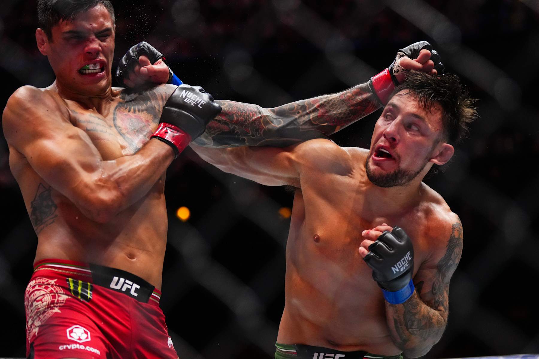 LAS VEGAS, NEVADA - SEPTEMBER 14: (L-R) Daniel Zellhuber of Mexico strikes Esteban Ribovics of Argentina during the UFC 306 at Riyadh Season Noche UFC event at Sphere on September 14, 2024 in Las Vegas, Nevada. (Photo by Cooper Neill/Zuffa LLC)