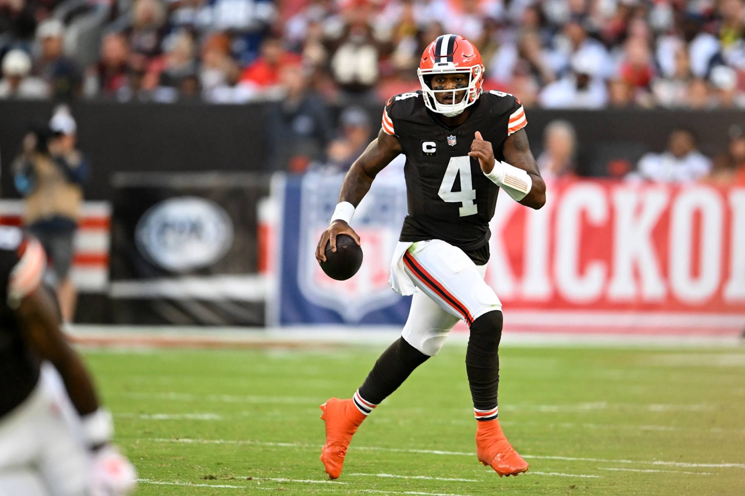 CLEVELAND, OHIO - SEPTEMBER 08: Deshaun Watson #4 of the Cleveland Browns looks to pass during the fourth quarter against the Dallas Cowboys at Huntington Bank Field on September 08, 2024 in Cleveland, Ohio. (Photo by Nick Cammett/Diamond Images via Getty Images)