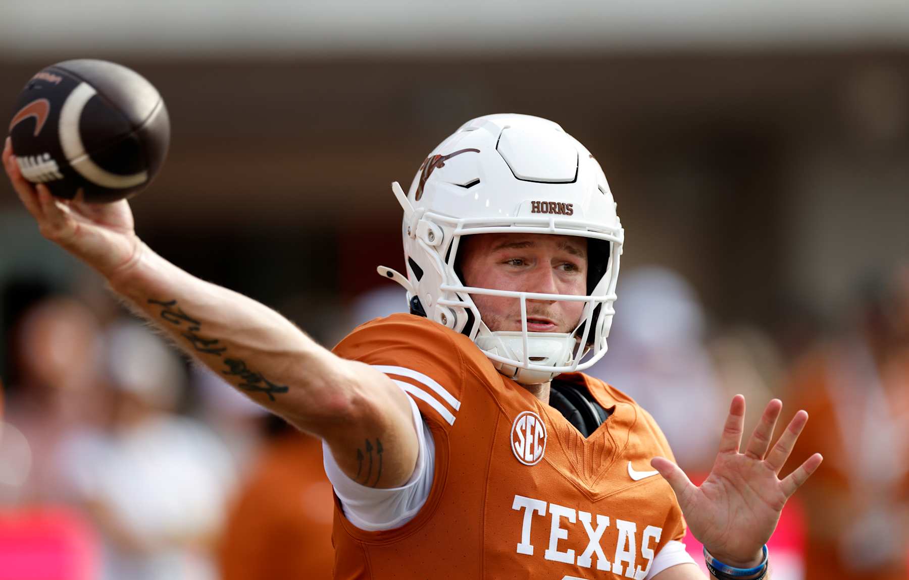 AUSTIN, TEXAS - SEPTEMBER 14: Quinn Ewers #3 of the Texas Longhorns warms up before the game against the UTSA Roadrunners at Darrell K Royal-Texas Memorial Stadium on September 14, 2024 in Austin, Texas. (Photo by Tim Warner/Getty Images)