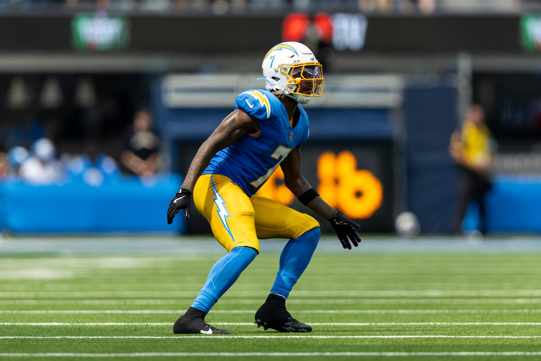 INGLEWOOD, CALIFORNIA - SEPTEMBER 08: Kristian Fulton #7 of the Los Angeles Chargers runs as he defends during an NFL football game between the Los Angeles Chargers and the Las Vegas Raiders at SoFi Stadium on September 08, 2024 in Inglewood, California. (Photo by Michael Owens/Getty Images)
