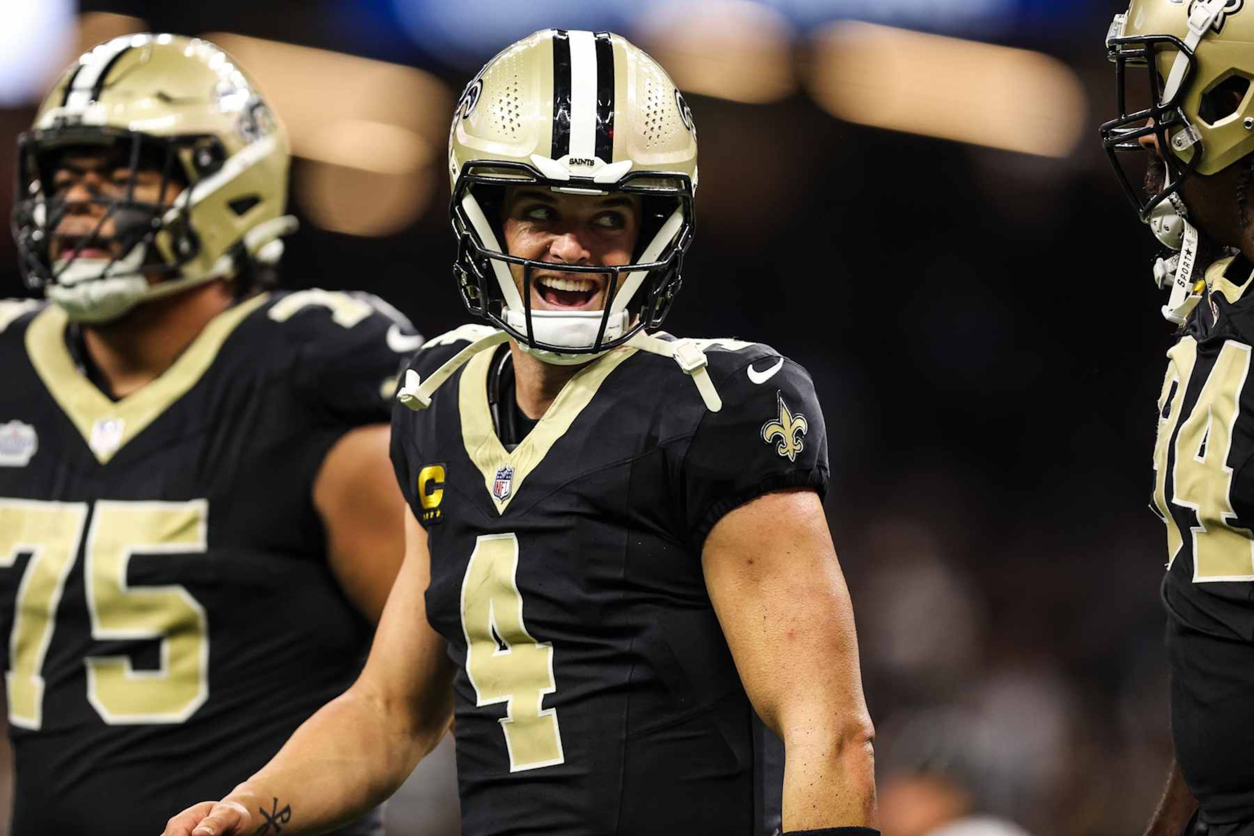 NEW ORLEANS, LA - SEPTEMBER 08: Derek Carr #4 of the New Orleans Saints celebrates during an NFL football game against the Carolina Panthers at Caesars Superdome on September 8, 2024 in New Orleans, Louisiana. (Photo by Perry Knotts/Getty Images) NEW ORLEANS, LA - SEPTEMBER 08: Derek Carr #4 of the New Orleans Saints celebrates during an NFL football game against the Carolina Panthers at Caesars Superdome on September 8, 2024 in New Orleans, Louisiana. (Photo by Perry Knotts/Getty Images)
