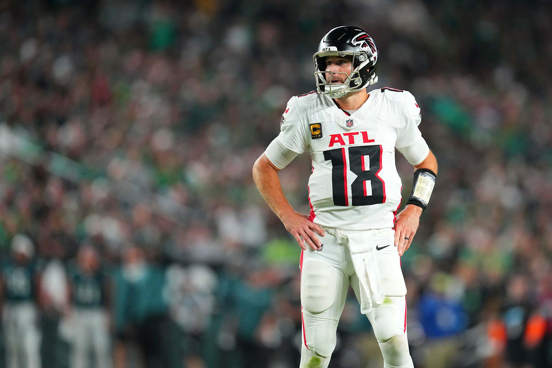 PHILADELPHIA, PENNSYLVANIA - SEPTEMBER 16: Kirk Cousins #18 of the Atlanta Falcons looks on against the Philadelphia Eagles at Lincoln Financial Field on September 16, 2024 in Philadelphia, Pennsylvania. (Photo by Mitchell Leff/Getty Images)