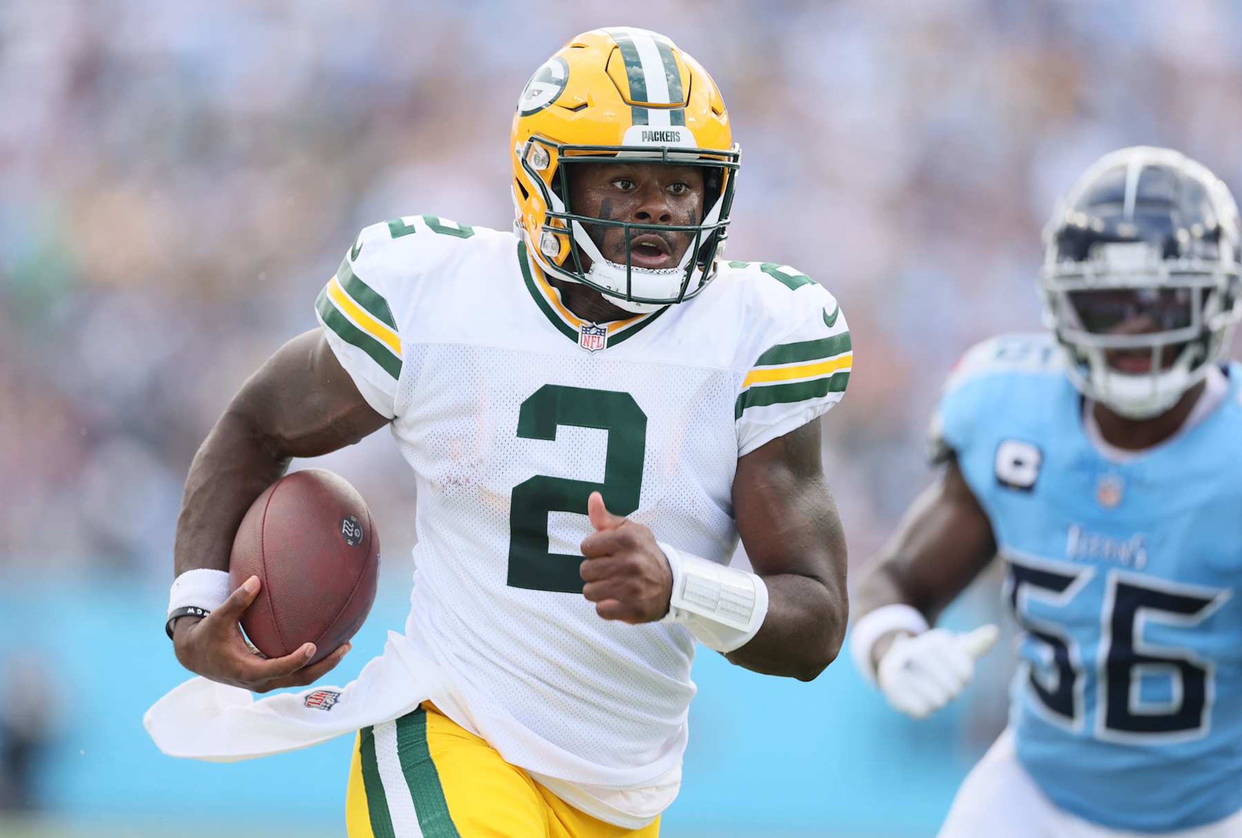 NASHVILLE, TENNESSEE - SEPTEMBER 22: Quarterback Malik Willis #2 of the Green Bay Packers rushes against the Tennessee Titans during the first quarter at Nissan Stadium on September 22, 2024 in Nashville, Tennessee. (Photo by Andy Lyons/Getty Images)
