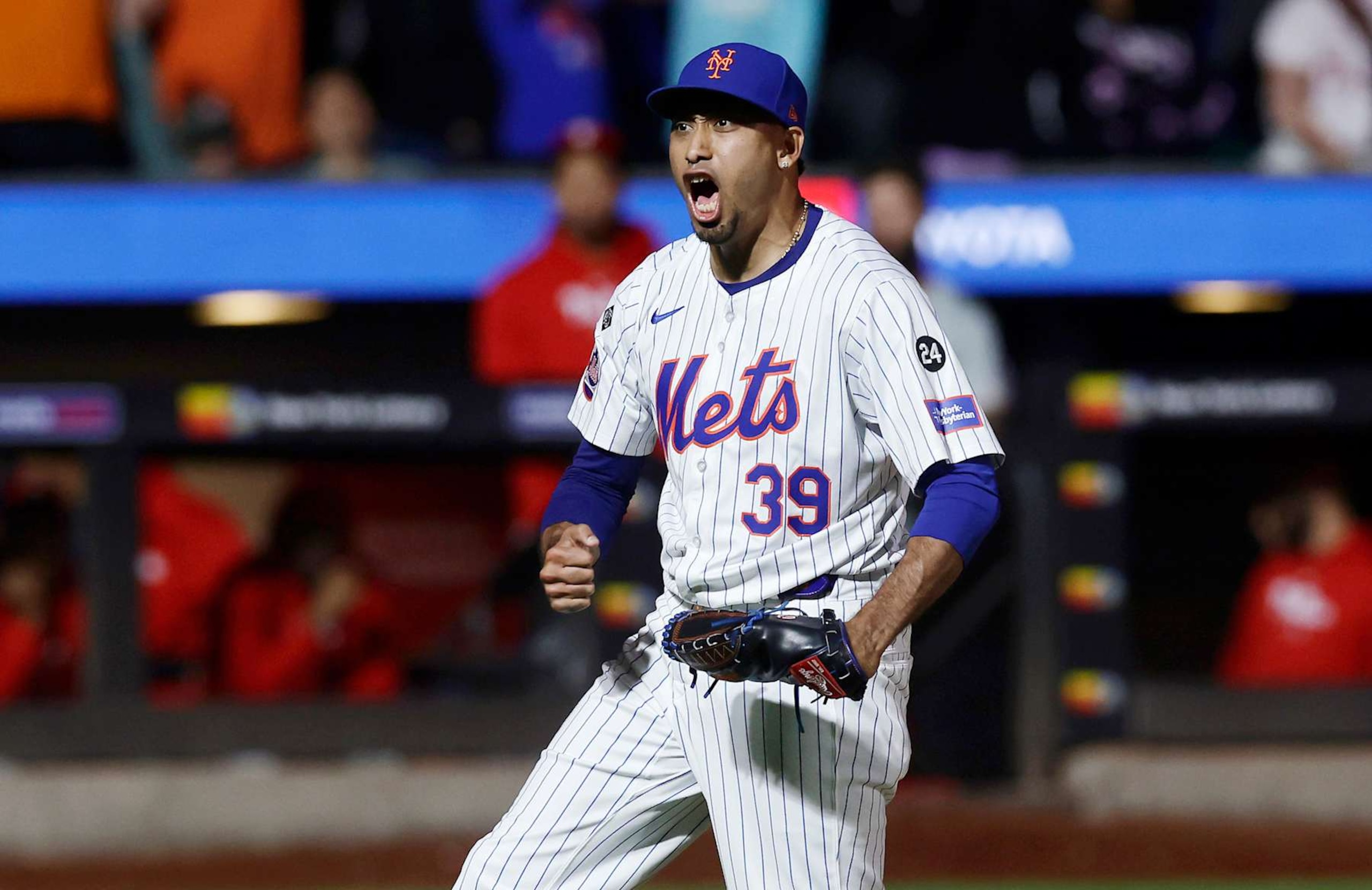 NEW YORK, NEW YORK - SEPTEMBER 22:  Edwin Diaz #39 of the New York Mets in action against the Philadelphia Phillies at Citi Field on September 22, 2024 in New York City. The Mets defeated the Phillies 2-1. (Photo by Jim McIsaac/Getty Images)