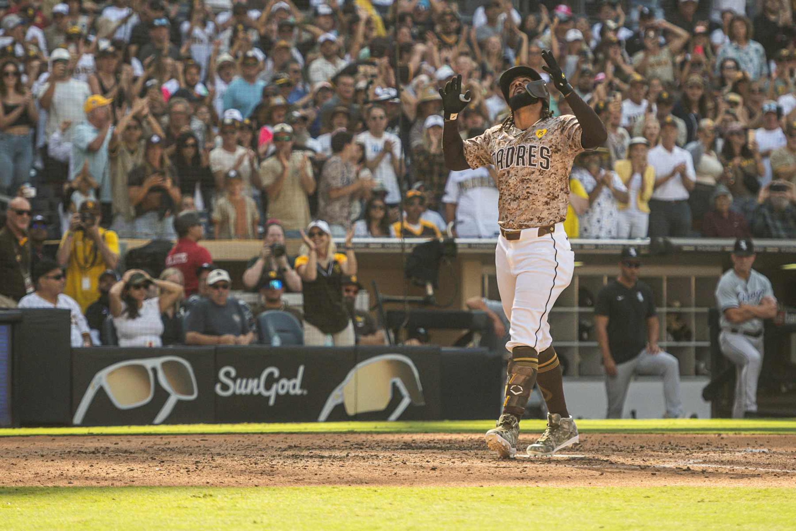 SAN DIEGO, CALIFORNIA - SEPTEMBER 22: Fernando Tatis Jr. #23 of the San Diego Padres celebrates after hitting a home run in the eighth inning against the Chicago White Sox at Petco Park on September 22, 2024 in San Diego, California. (Photo by Matt Thomas/San Diego Padres/Getty Images)