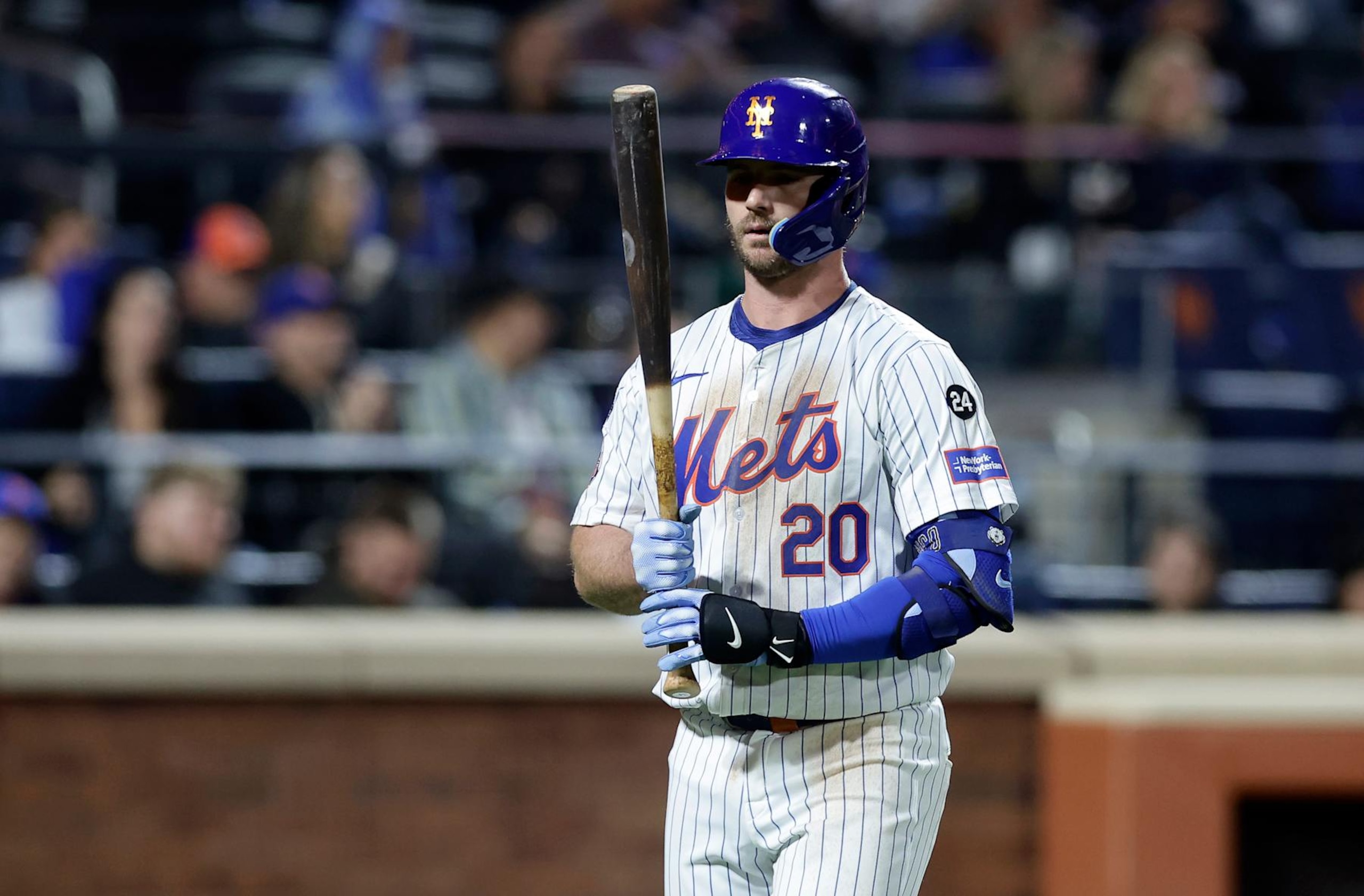 NEW YORK, NEW YORK - SEPTEMBER 22:  Pete Alonso #20 of the New York Mets in action against the Philadelphia Phillies at Citi Field on September 22, 2024 in New York City. The Mets defeated the Phillies 2-1. (Photo by Jim McIsaac/Getty Images)