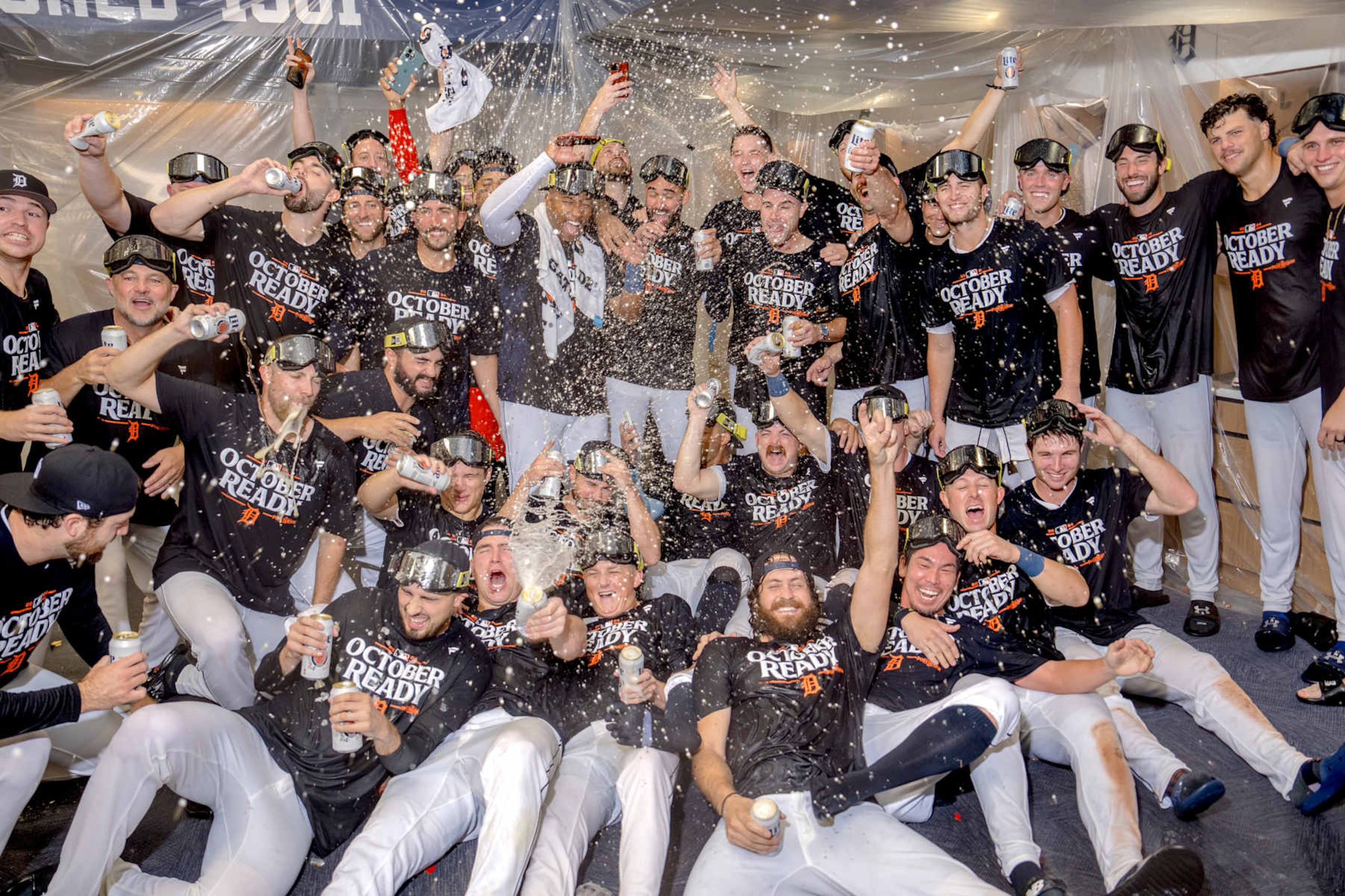 Detroit Tigers celebrate clinching a playoff spot Detroit Tigers celebrate clinching a playoff spot