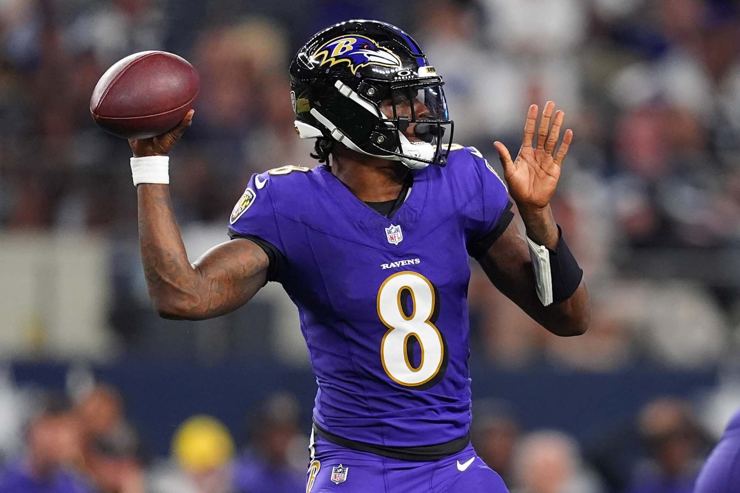 ARLINGTON, TEXAS - SEPTEMBER 22: Baltimore Ravens quarterback Lamar Jackson #8 throws during the second half against the Dallas Cowboys at AT&T Stadium on September 22, 2024 in Arlington, Texas. (Photo by Sam Hodde/Getty Images)