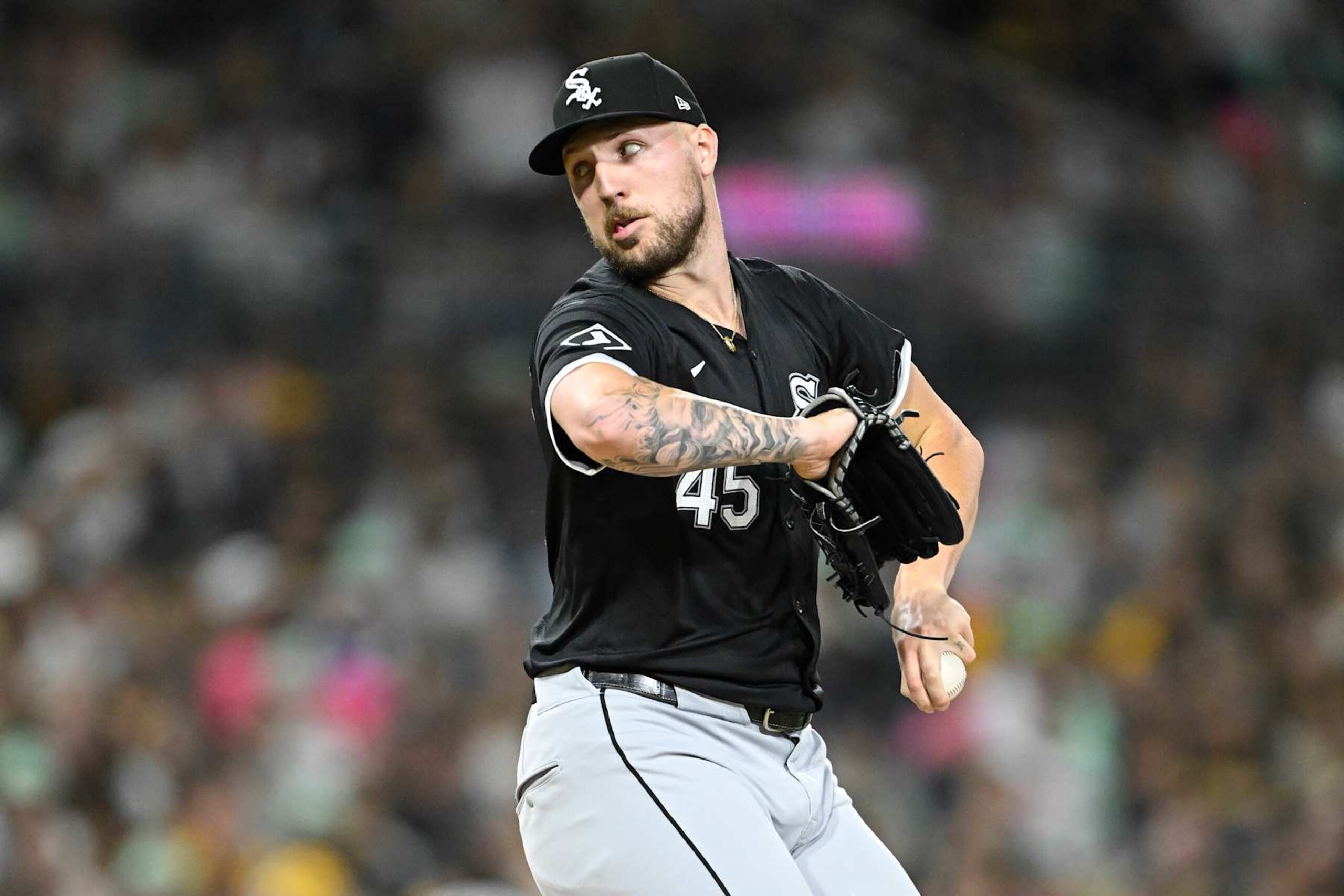 SAN DIEGO, CA - SEPTEMBER 20: Garrett Crochet #45 of the Chicago White Sox pitches during a baseball game against the San Diego Padres, September 20, 2024 at Petco Park in San Diego, California. (Photo by Denis Poroy/Getty Images) SAN DIEGO, CA - SEPTEMBER 20: Garrett Crochet #45 of the Chicago White Sox pitches during a baseball game against the San Diego Padres, September 20, 2024 at Petco Park in San Diego, California. (Photo by Denis Poroy/Getty Images)