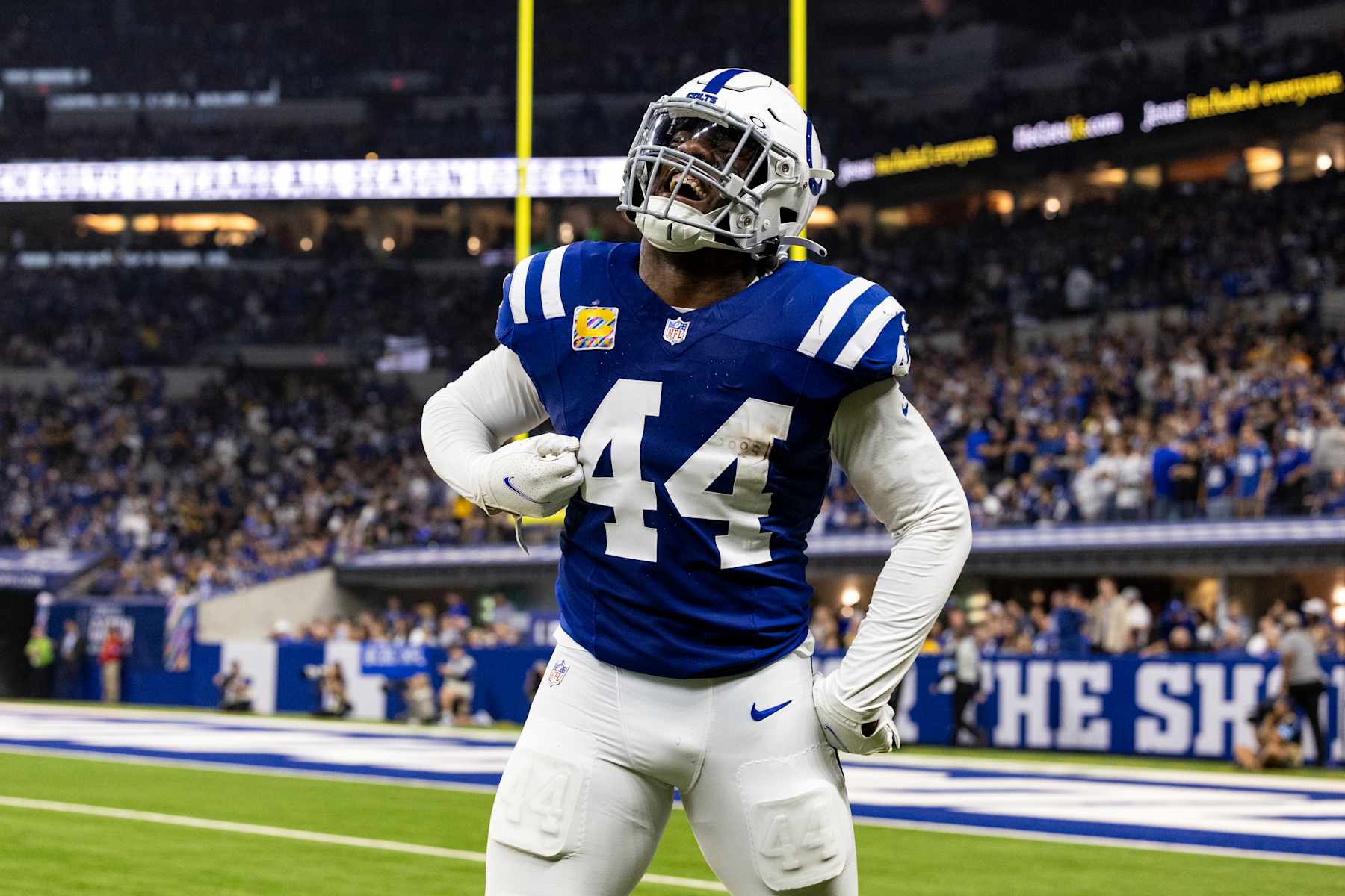 INDIANAPOLIS, INDIANA - SEPTEMBER 29: Zaire Franklin #44 of the Indianapolis Colts celebrates during the second quarter of the game against the Pittsburgh Steelers at Lucas Oil Stadium on September 29, 2024 in Indianapolis, Indiana. The Colts beat the Steelers 27-24. (Photo by Lauren Leigh Bacho/Getty Images)