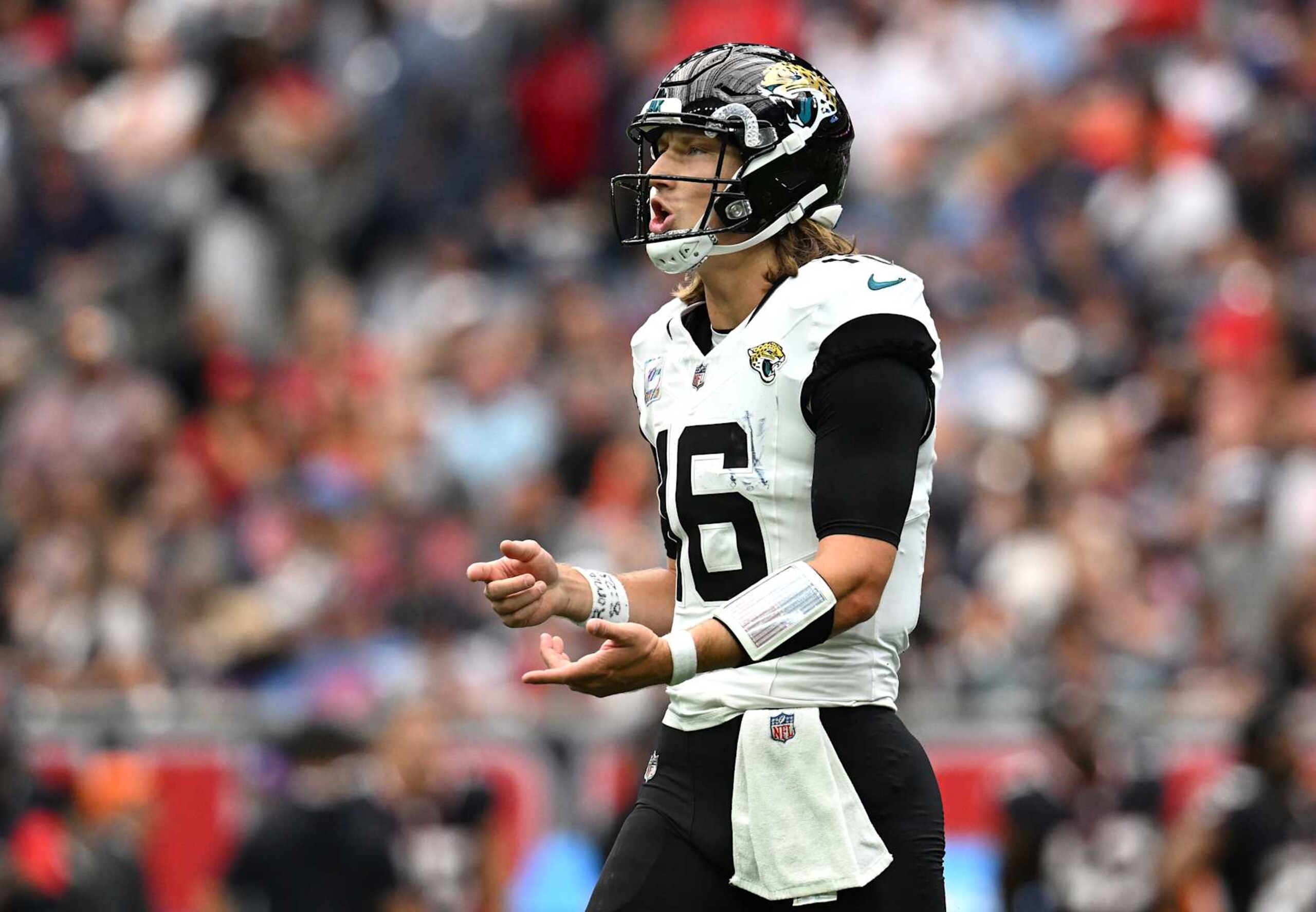 HOUSTON, TEXAS - SEPTEMBER 29: Trevor Lawrence #16 of the Jacksonville Jaguars reacts during the second half against the Houston Texans at NRG Stadium on September 29, 2024 in Houston, Texas. (Photo by Jack Gorman/Getty Images) HOUSTON, TEXAS - SEPTEMBER 29: Trevor Lawrence #16 of the Jacksonville Jaguars reacts during the second half against the Houston Texans at NRG Stadium on September 29, 2024 in Houston, Texas. (Photo by Jack Gorman/Getty Images)