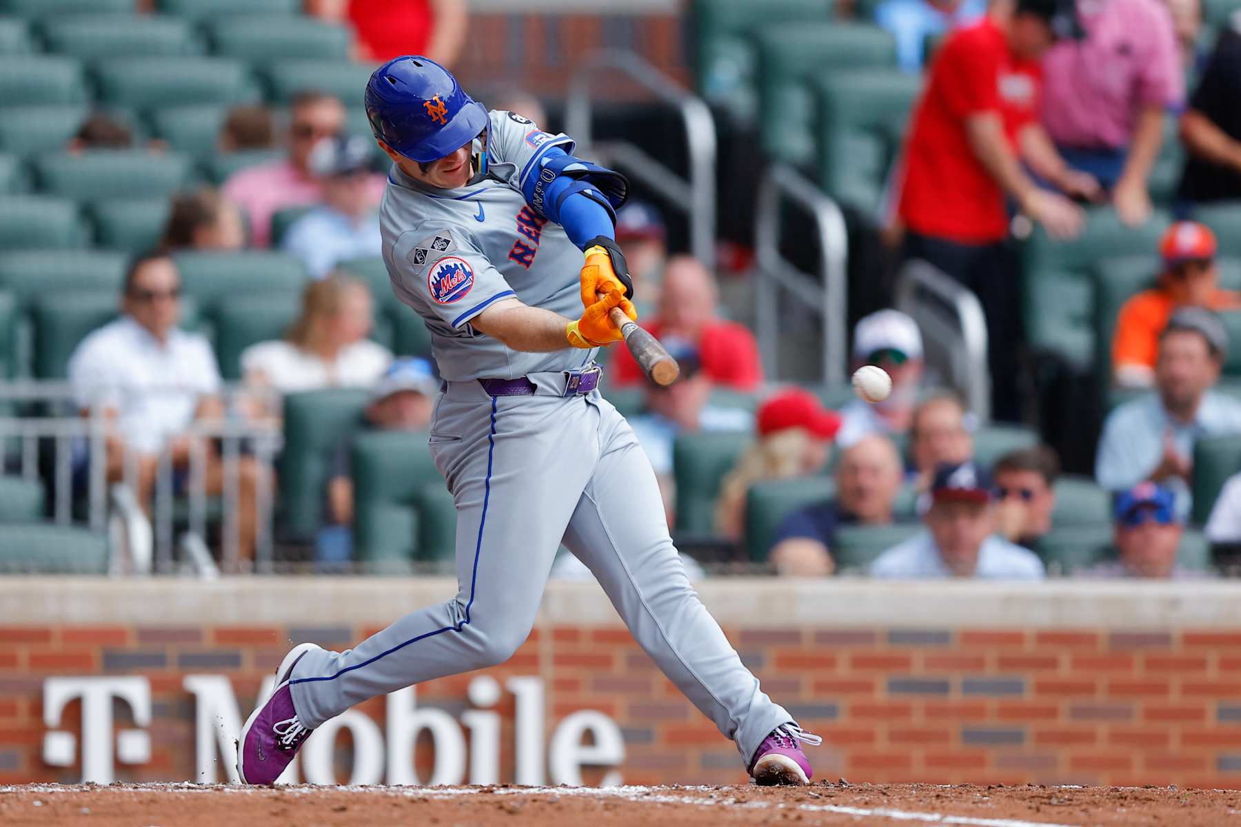 ATLANTA, GA - SEPTEMBER 30: Pete Alonso #20 of the New York Mets hits a single in the fifth inning during the game between the New York Mets and the Atlanta Braves at Truist Park on Monday, September 30, 2024 in Atlanta, Georgia. (Photo by Todd Kirkland/MLB Photos via Getty Images)