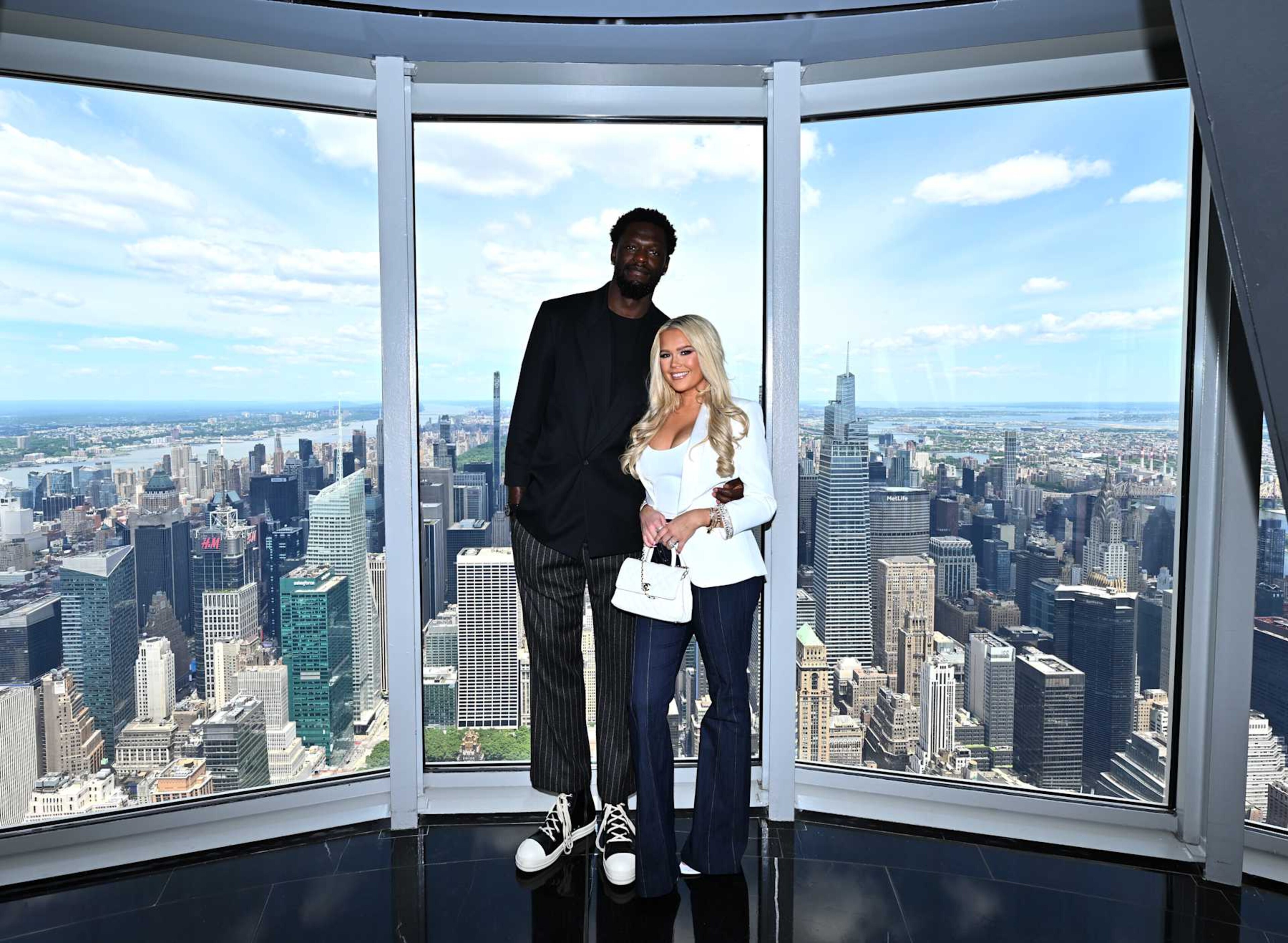 NEW YORK, NEW YORK - MAY 31: Julius Randle and Kendra Randle 
visit The Empire State Building on May 31, 2024 in New York City. (Photo by Roy Rochlin/Getty Images for Empire State Realty Trust)