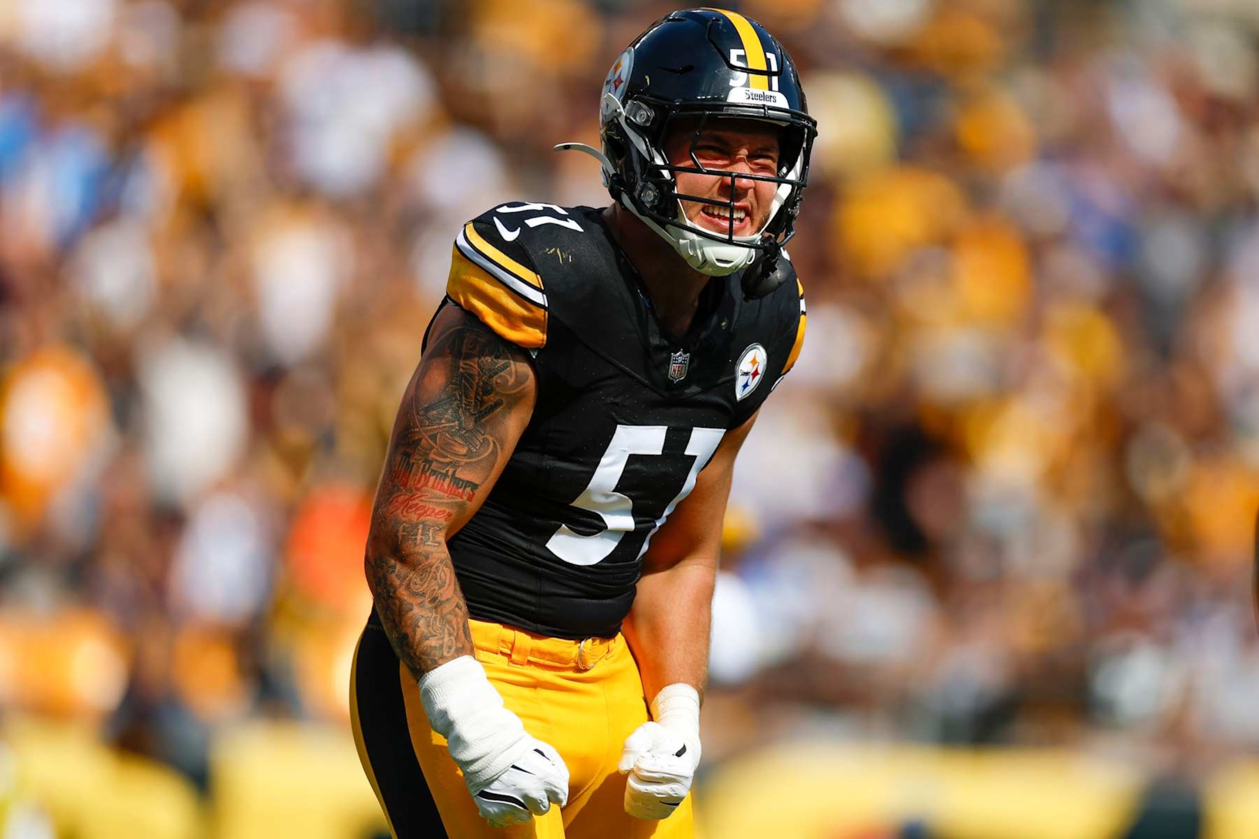 PITTSBURGH, PENNSYLVANIA - SEPTEMBER 22: Nick Herbig #51 of the Pittsburgh Steelers celebrates during the third quarter against the Los Angeles Chargers at Acrisure Stadium on September 22, 2024 in Pittsburgh, Pennsylvania. (Photo by Brandon Sloter/Getty Images)