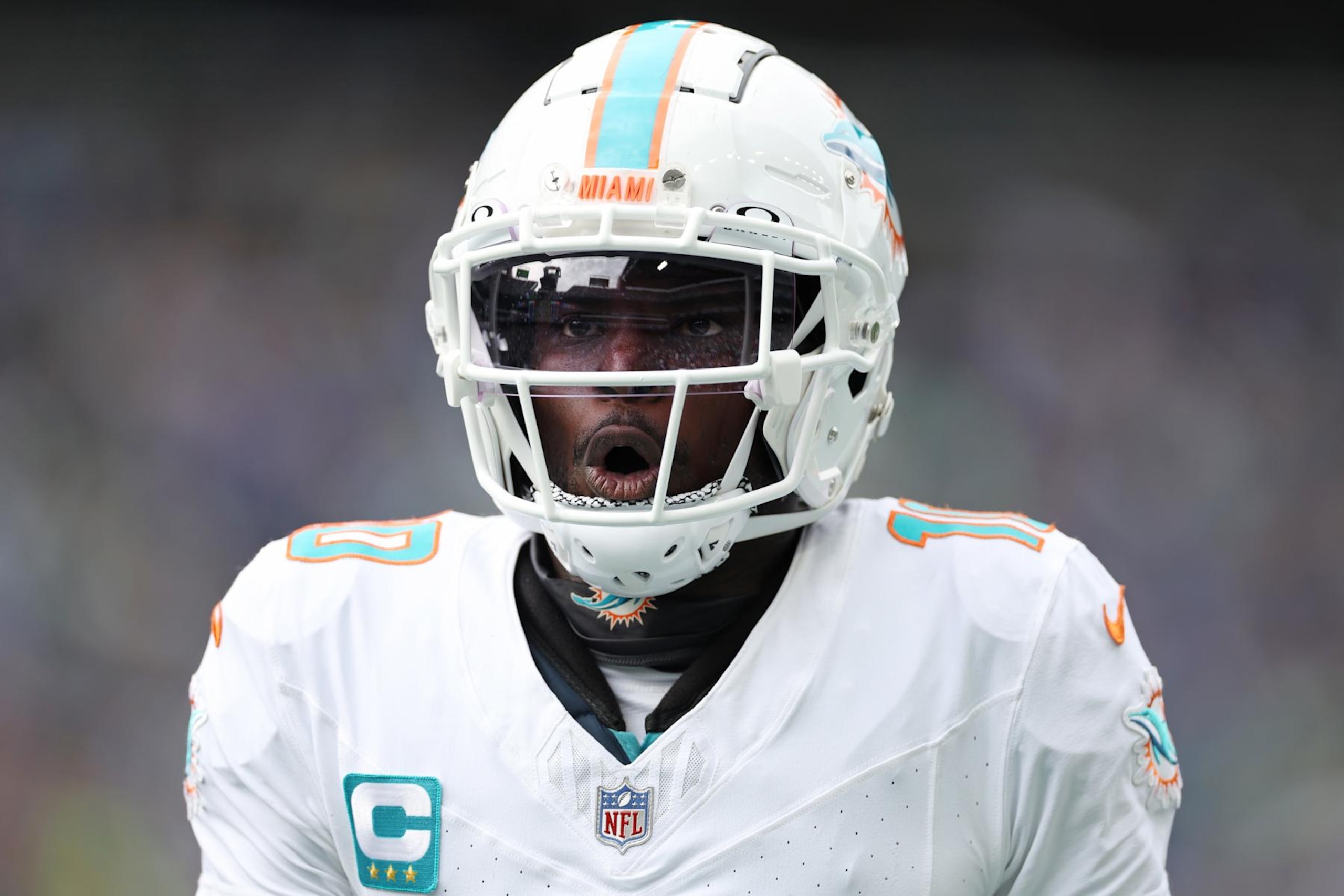 SEATTLE, WASHINGTON - SEPTEMBER 22: Tyreek Hill #10 of the Miami Dolphins looks on during the first half against the Seattle Seahawks at Lumen Field on September 22, 2024 in Seattle, Washington. (Photo by Steph Chambers/Getty Images) SEATTLE, WASHINGTON - SEPTEMBER 22: Tyreek Hill #10 of the Miami Dolphins looks on during the first half against the Seattle Seahawks at Lumen Field on September 22, 2024 in Seattle, Washington. (Photo by Steph Chambers/Getty Images)