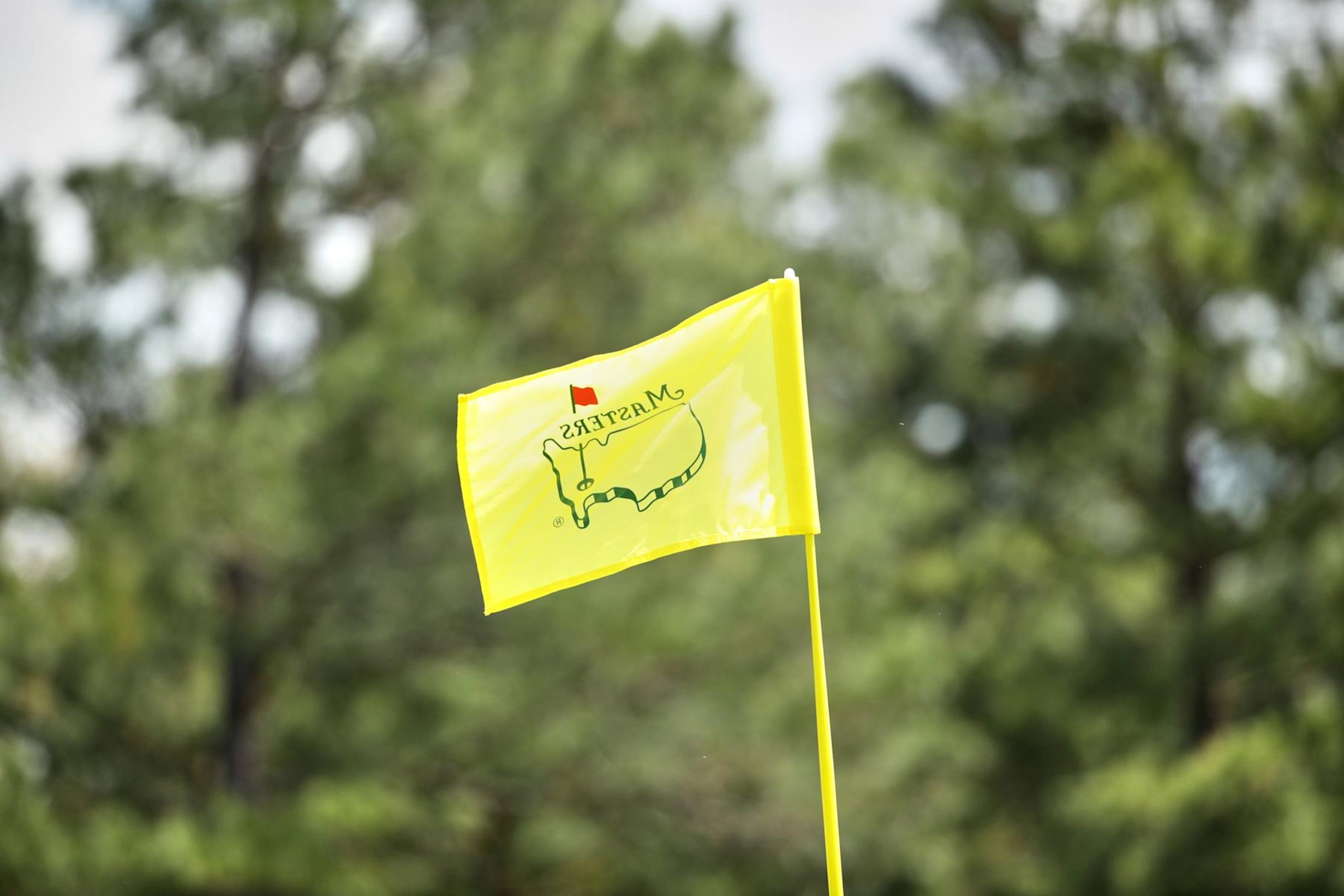 Golf: The Masters: Closeup of flag with Masters logo during Thursday play at Augusta National. Equipment.
Augusta, GA 4/11/2019
CREDIT: Al Tielemans (Photo by Al Tielemans /Sports Illustrated via Getty Images)
(Set Number: X162593 TK1 )