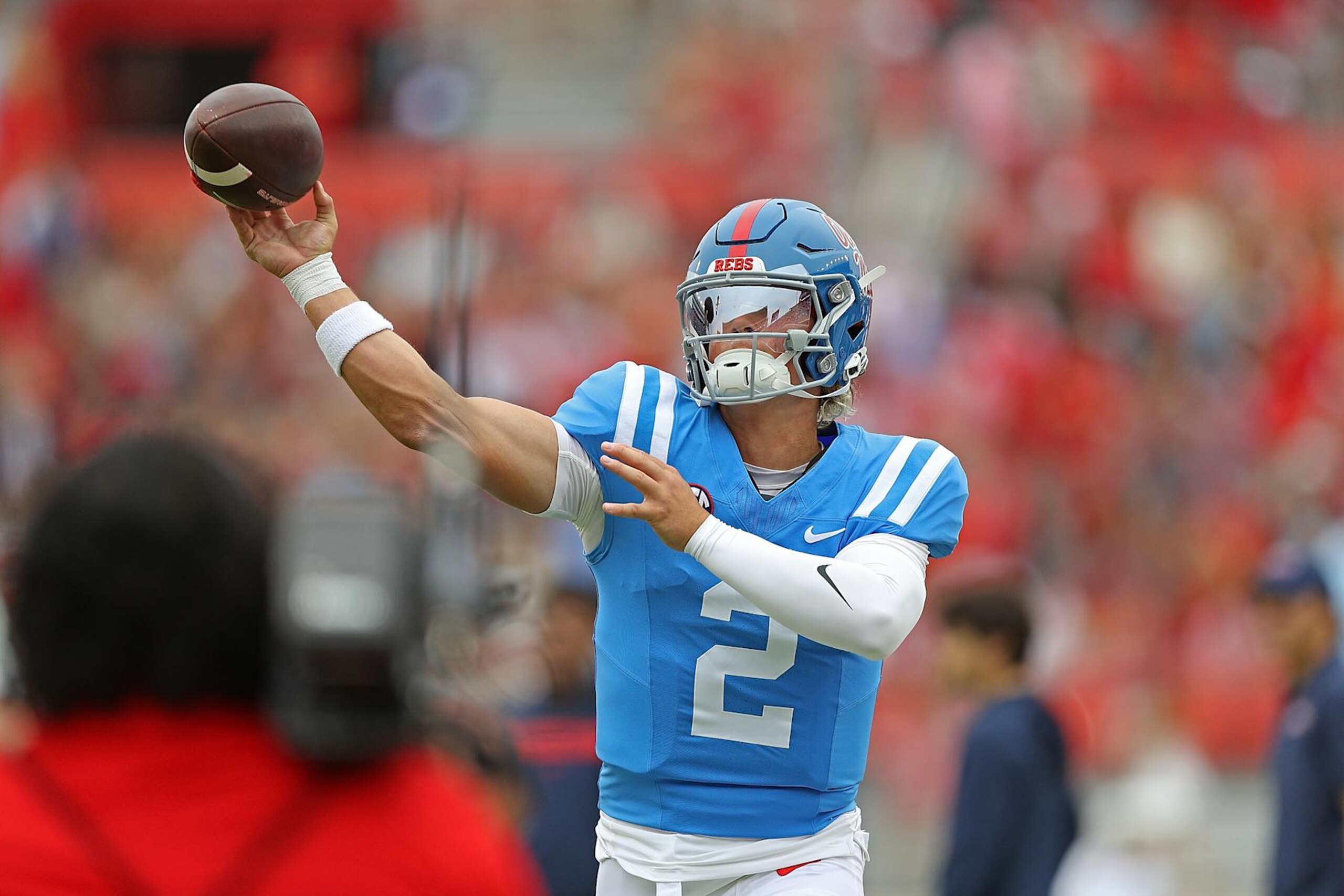 OXFORD, MISSISSIPPI - SEPTEMBER 28: Jaxson Dart #2 of the Mississippi Rebels warms up before the game against the Kentucky Wildcats at Vaught-Hemingway Stadium on September 28, 2024 in Oxford, Mississippi. (Photo by Justin Ford/Getty Images) OXFORD, MISSISSIPPI - SEPTEMBER 28: Jaxson Dart #2 of the Mississippi Rebels warms up before the game against the Kentucky Wildcats at Vaught-Hemingway Stadium on September 28, 2024 in Oxford, Mississippi. (Photo by Justin Ford/Getty Images)