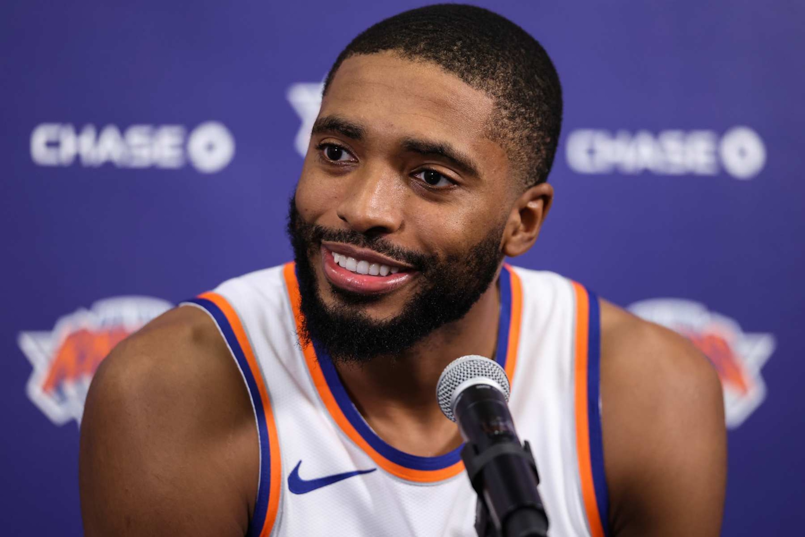 TARRYTOWN, NEW YORK - SEPTEMBER 30: Mikal Bridges #25 of the New York Knicks speaks at a press conference during media day at Knicks Training Facility on September 30, 2024 in Tarrytown, New York. NOTE TO USER: User expressly acknowledges and agrees that, by downloading and/or using this Photograph, user is consenting to the terms and conditions of the Getty Images License Agreement. (Photo by Dustin Satloff/Getty Images)