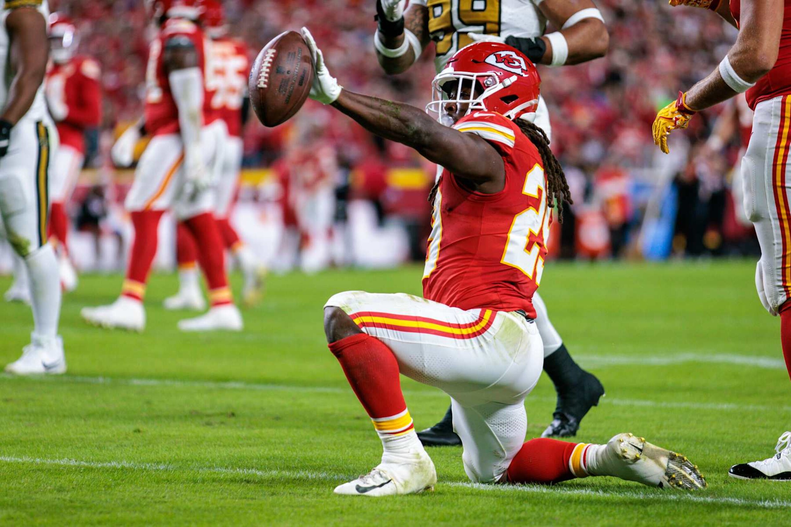 Chiefs RB Kareem Hunt Chiefs RB Kareem Hunt