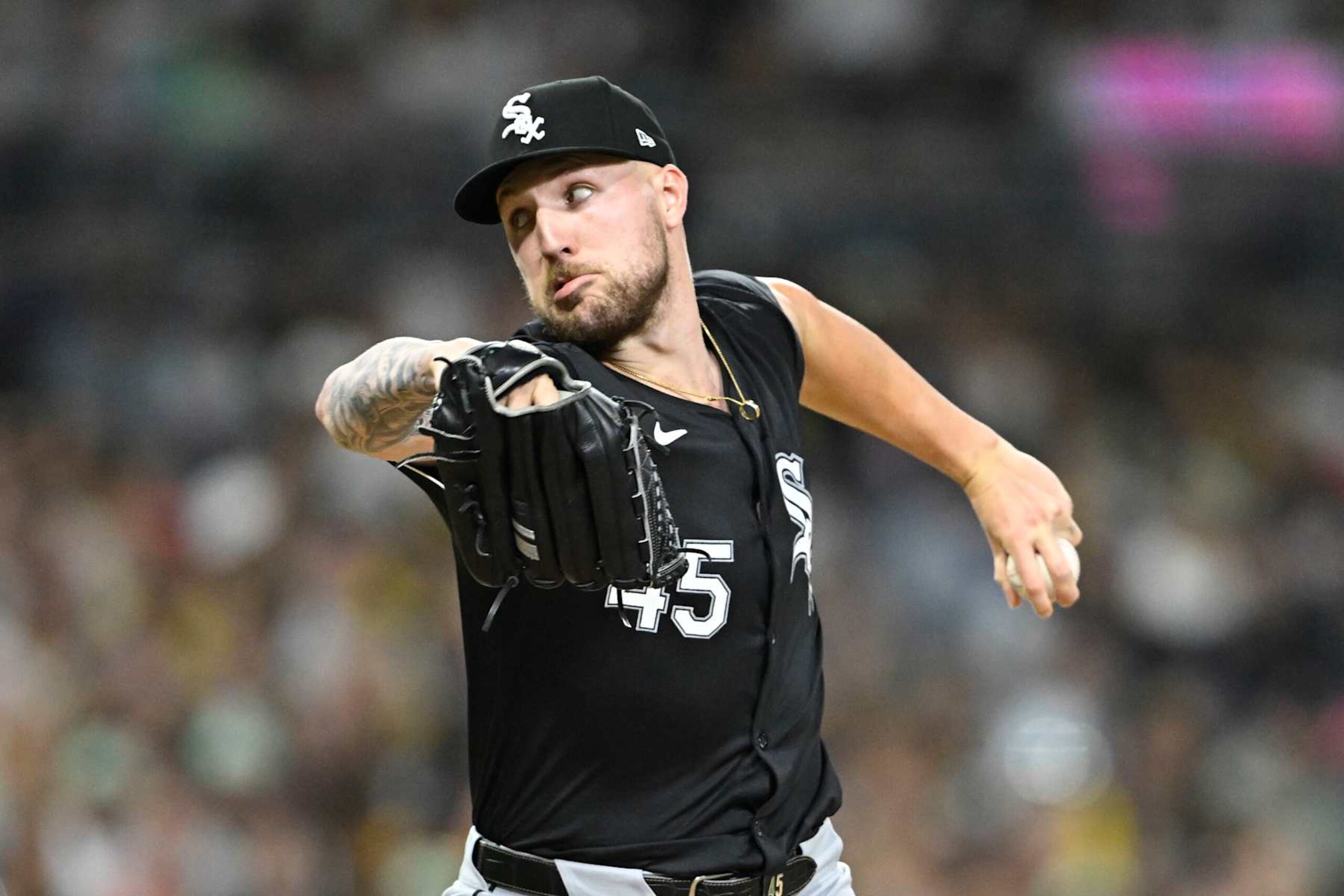 SAN DIEGO, CA - SEPTEMBER 20: Garrett Crochet #45 of the Chicago White Sox pitches during a baseball game against the San Diego Padres, September 20, 2024 at Petco Park in San Diego, California. (Photo by Denis Poroy/Getty Images) SAN DIEGO, CA - SEPTEMBER 20: Garrett Crochet #45 of the Chicago White Sox pitches during a baseball game against the San Diego Padres, September 20, 2024 at Petco Park in San Diego, California. (Photo by Denis Poroy/Getty Images)