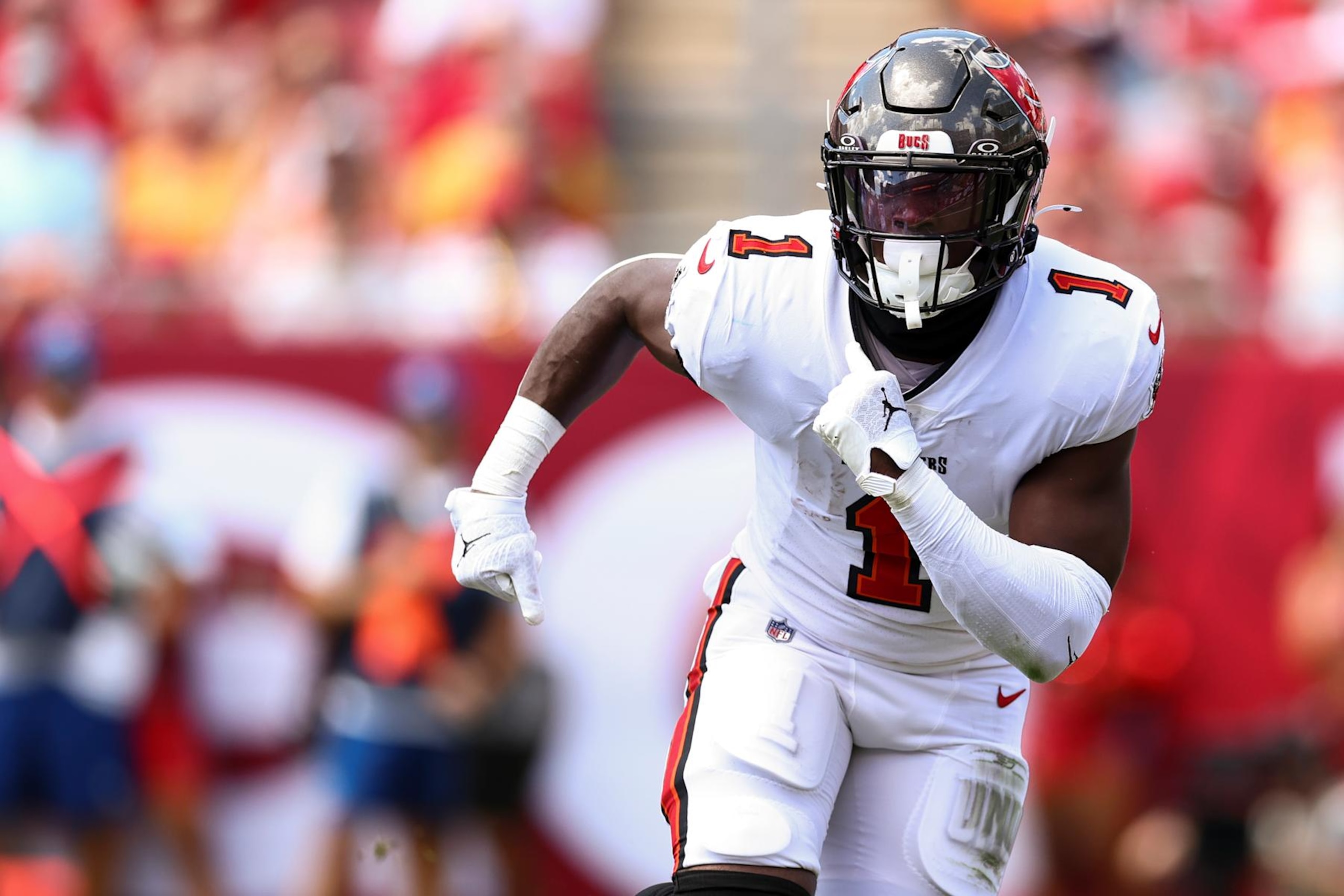 TAMPA, FL - SEPTEMBER 22: Rachaad White #1 of the Tampa Bay Buccaneers runs downfield during an NFL football game against the Denver Broncos at Raymond James Stadium on September 22, 2024 in Tampa, Florida. (Photo by Kevin Sabitus/Getty Images)