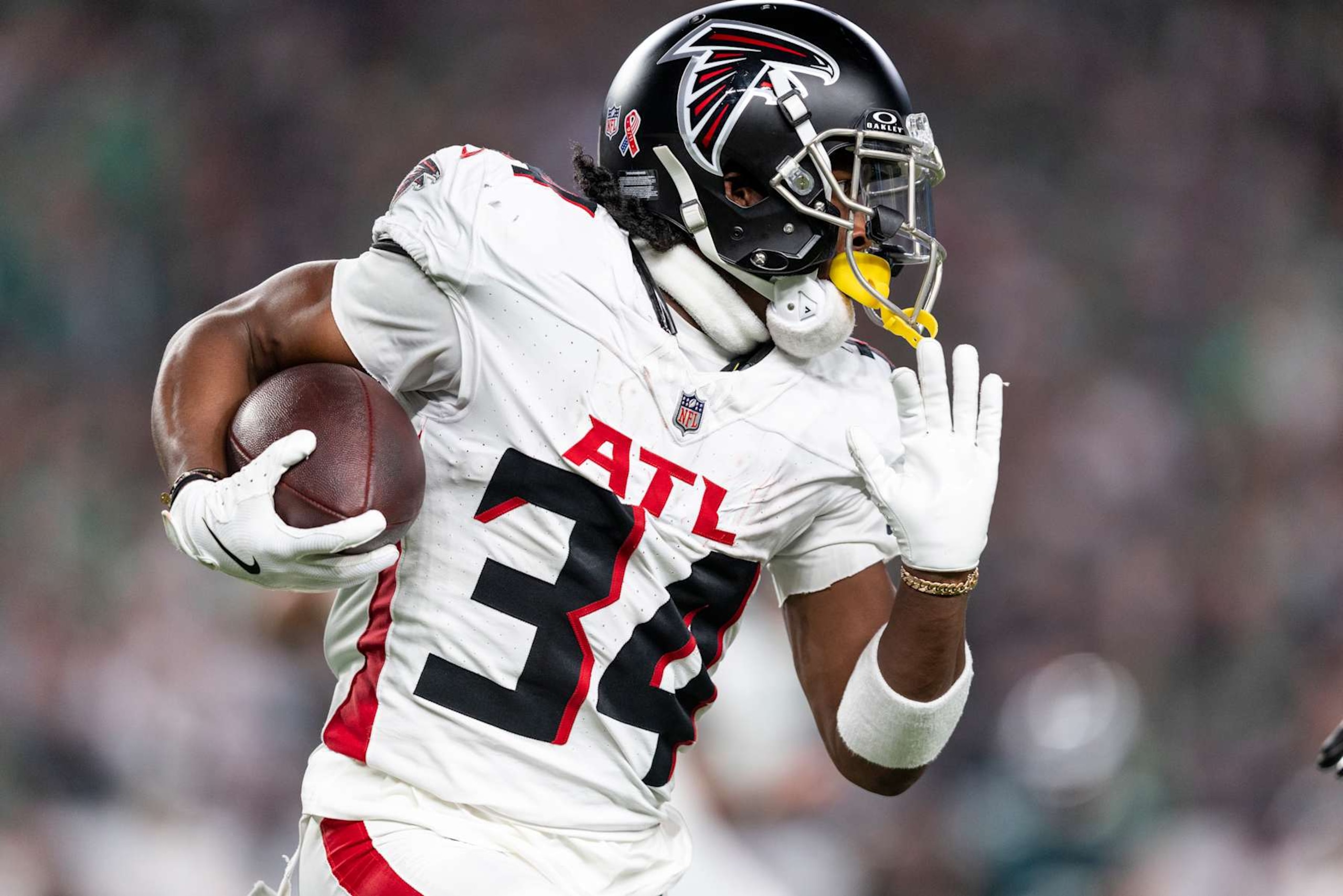 PHILADELPHIA, PENNSYLVANIA - SEPTEMBER 16: Ray-Ray McCloud III #34 of the Atlanta Falcons runs with the ball during an NFL football game between the Philadelphia Eagles and the Atlanta Falcons at Lincoln Financial Field on September 16, 2024 in Philadelphia, Pennsylvania. (Photo by Michael Owens/Getty Images)